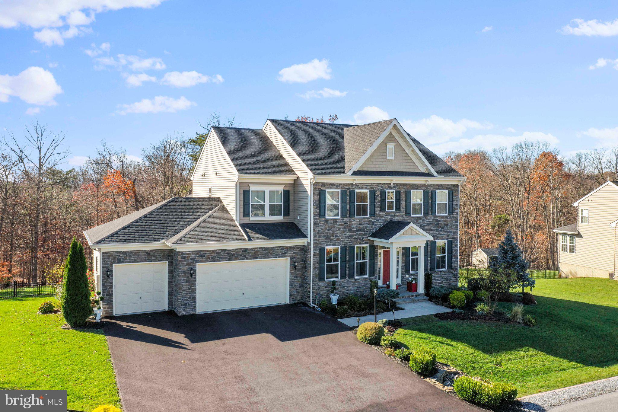 BROOKFIELD ON THE POTOMAC - Residential