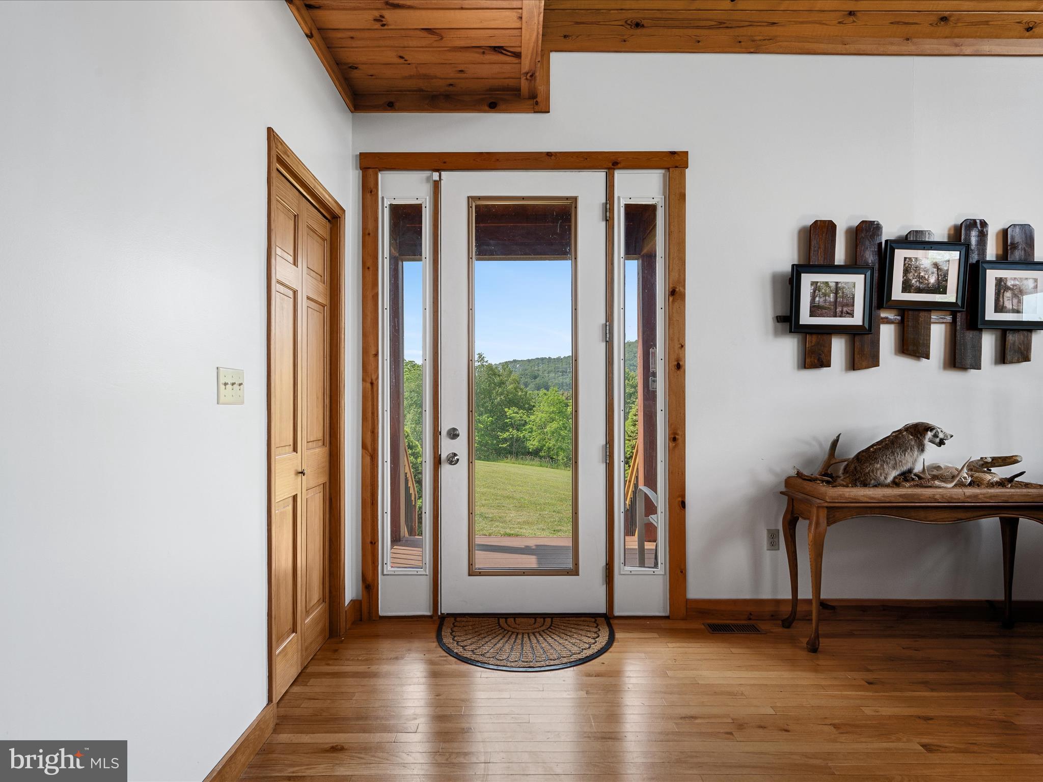 MOUNTAIN MEADOWS - Residential