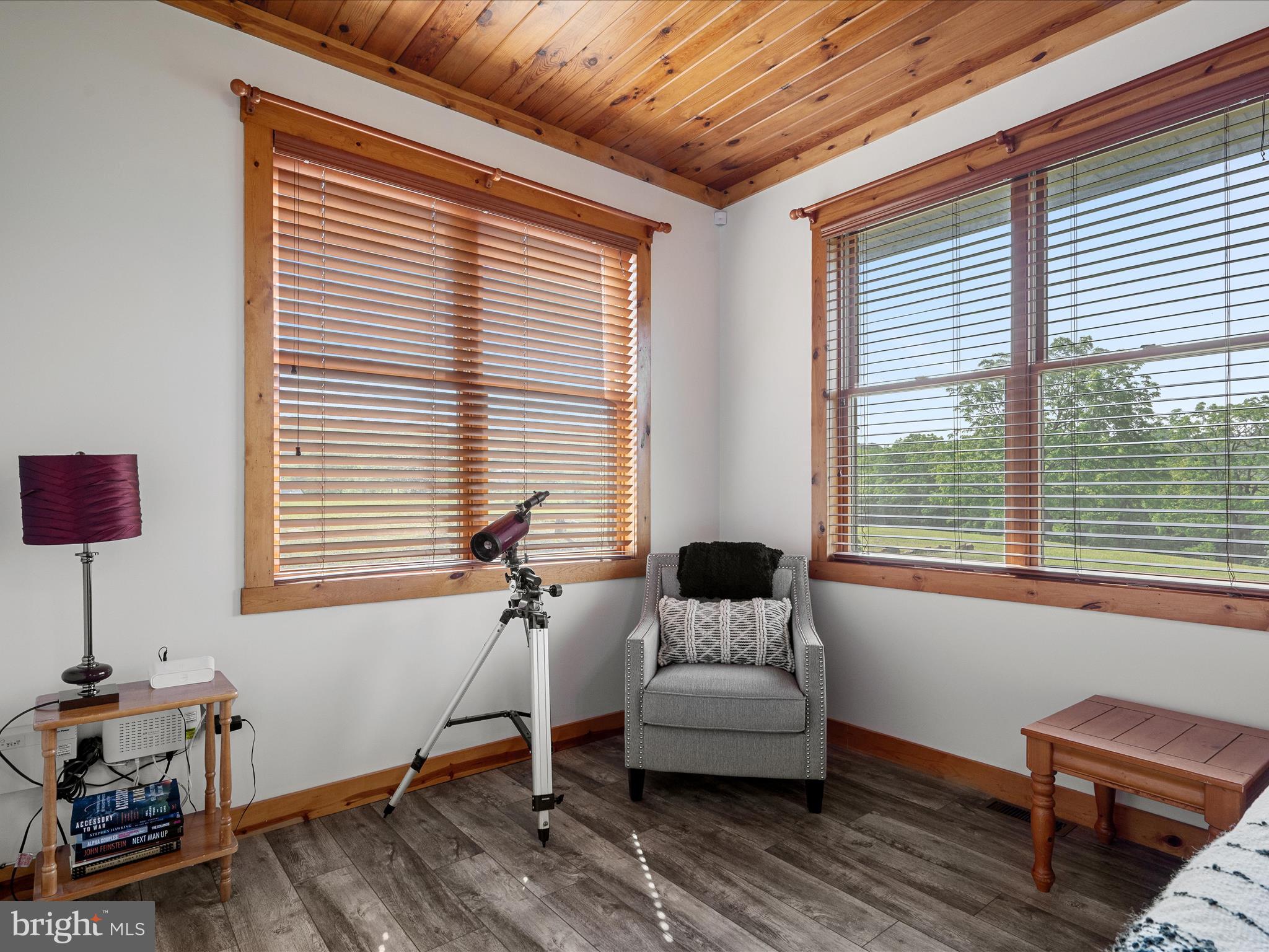 MOUNTAIN MEADOWS - Residential