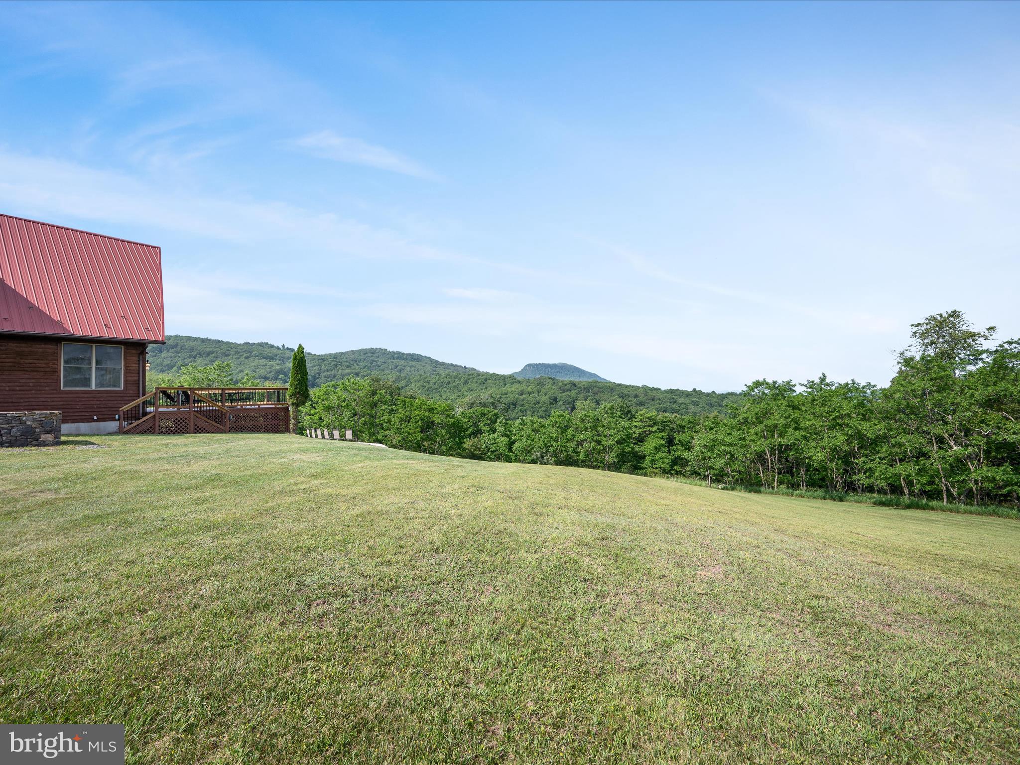 MOUNTAIN MEADOWS - Residential