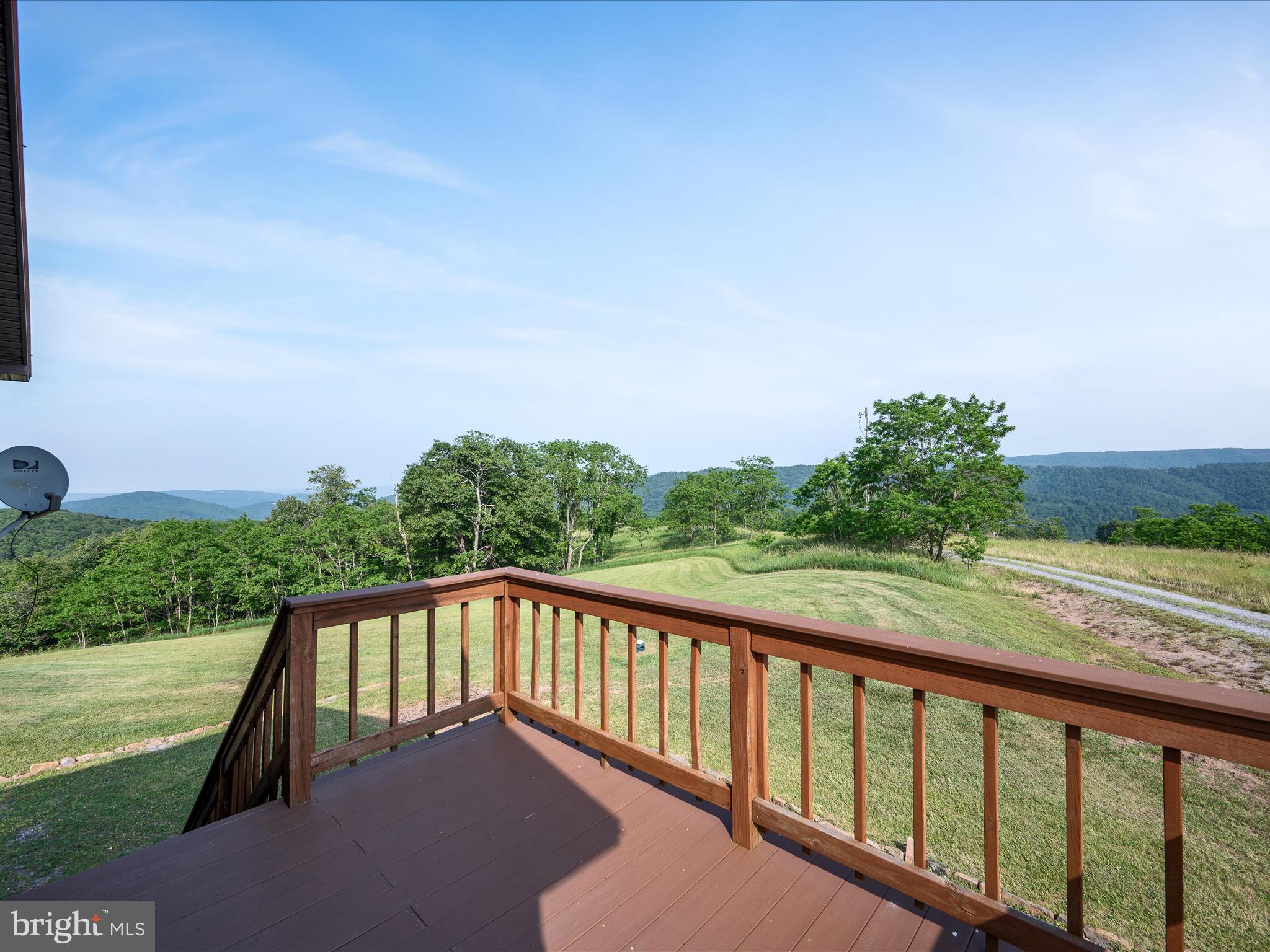 MOUNTAIN MEADOWS - Residential