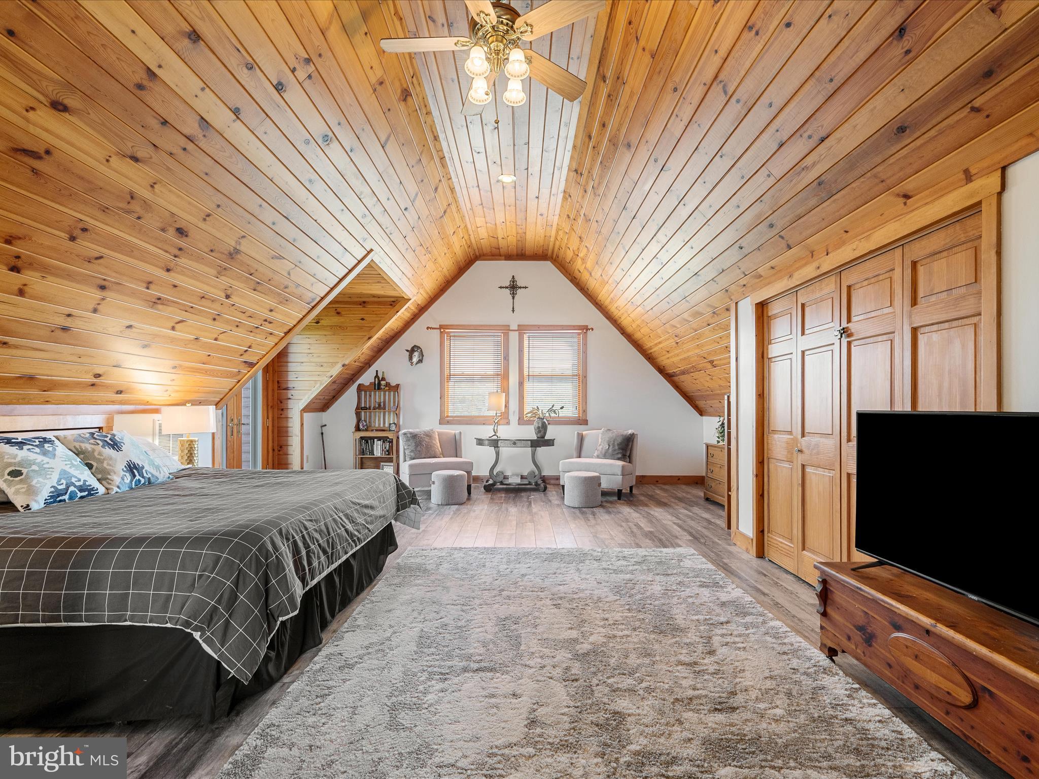 MOUNTAIN MEADOWS - Residential