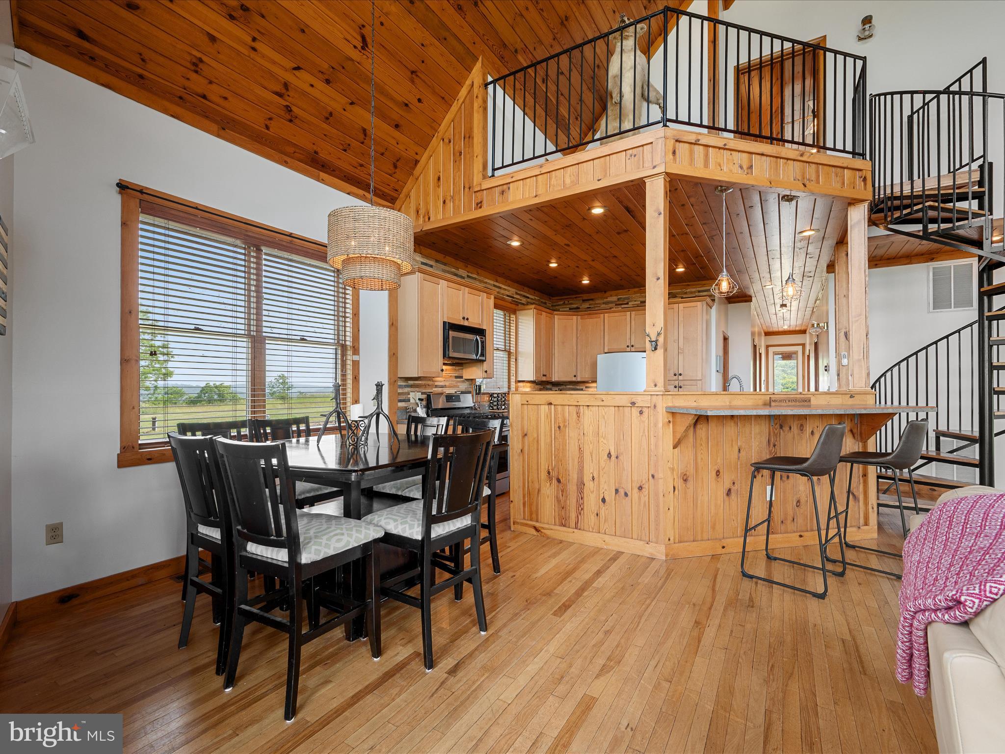 MOUNTAIN MEADOWS - Residential