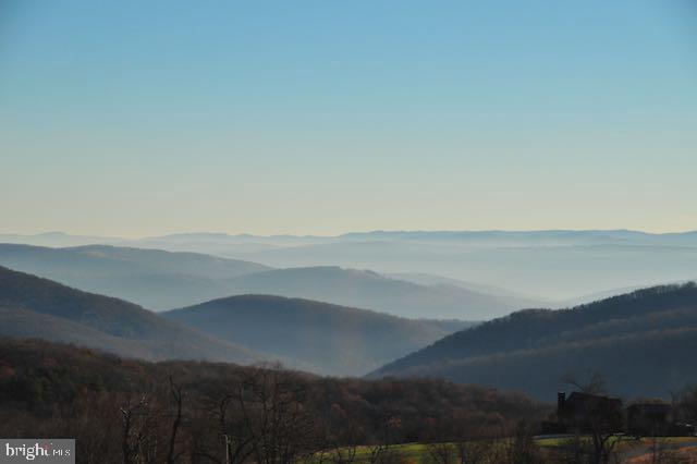 MOUNTAIN MEADOWS - Residential