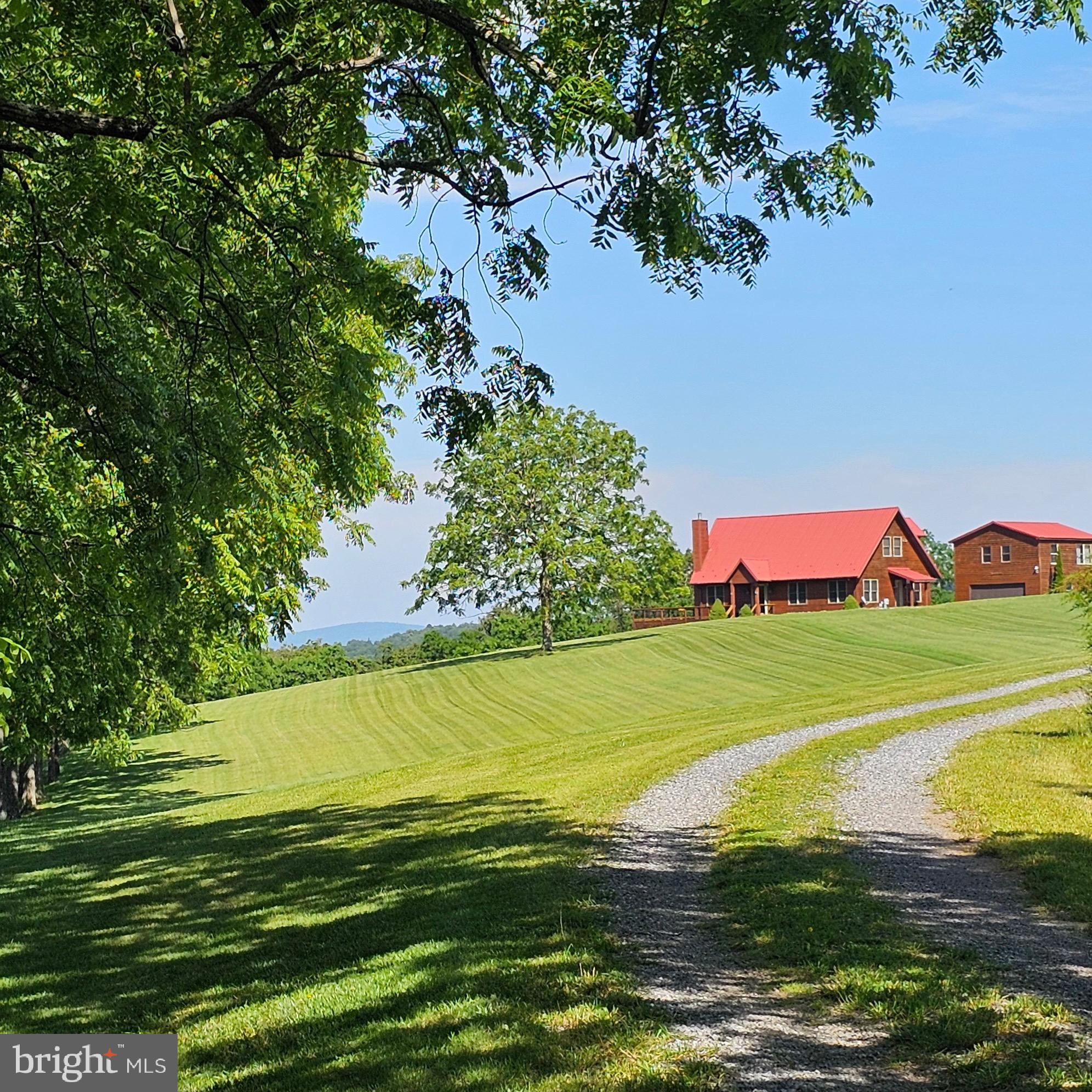 MOUNTAIN MEADOWS - Residential