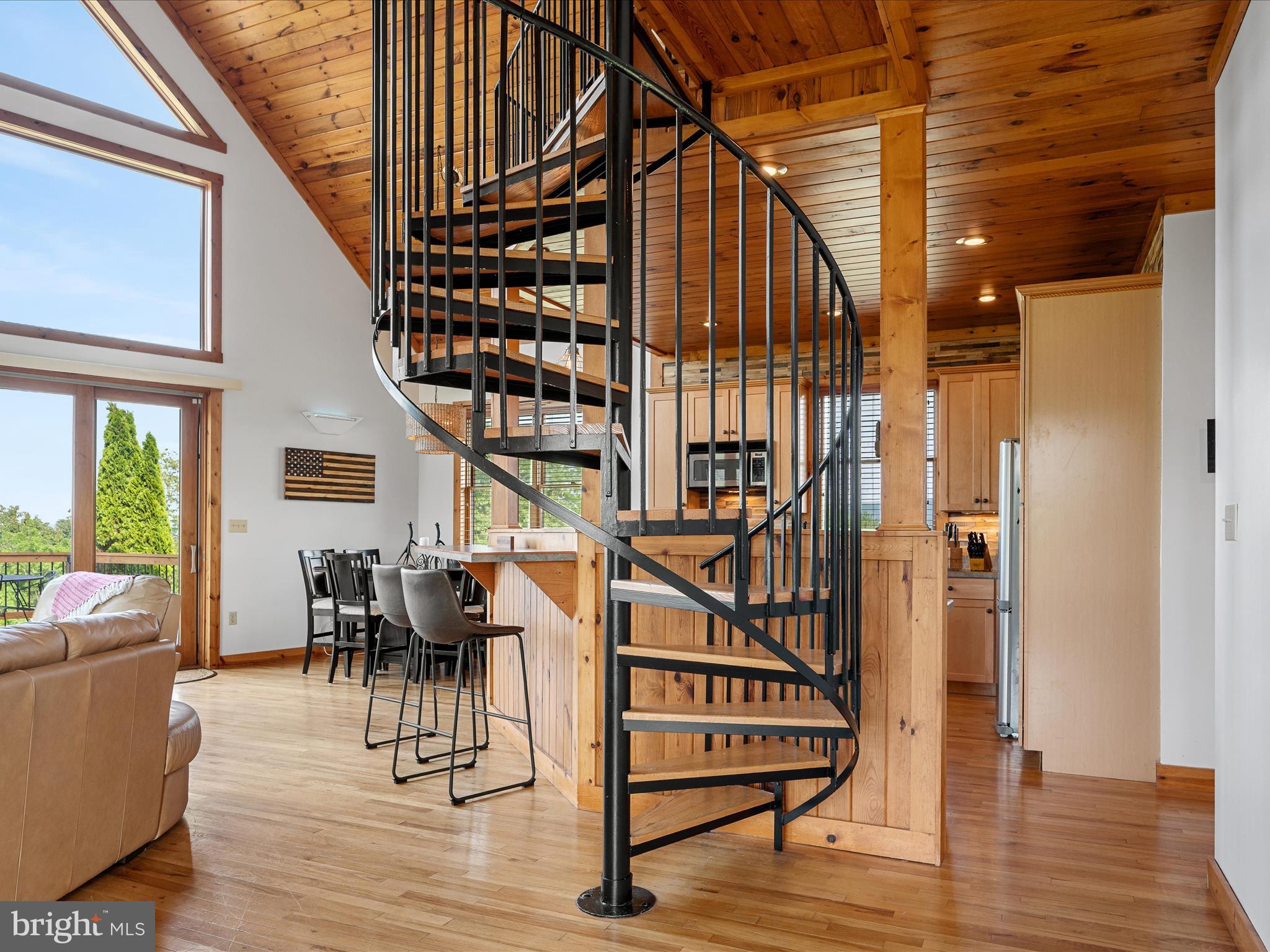 MOUNTAIN MEADOWS - Residential