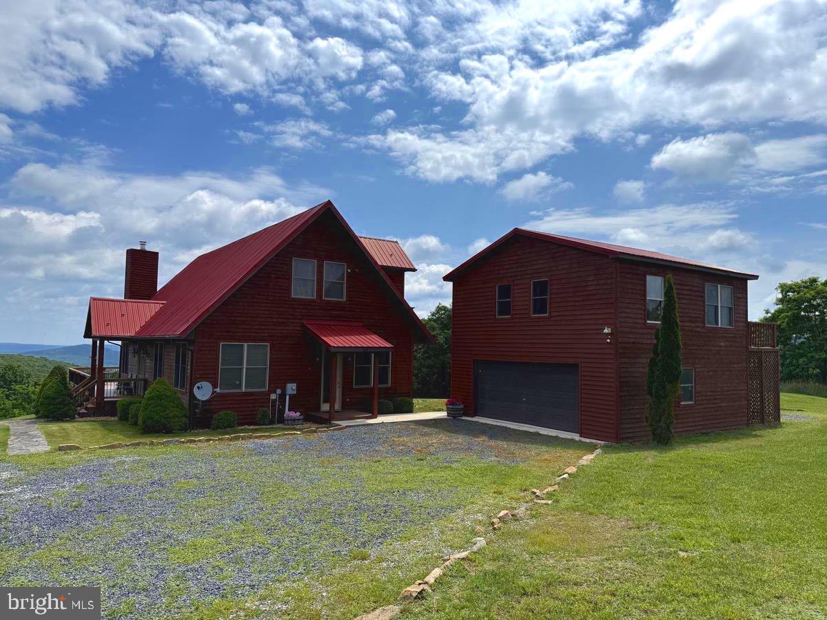 MOUNTAIN MEADOWS - Residential