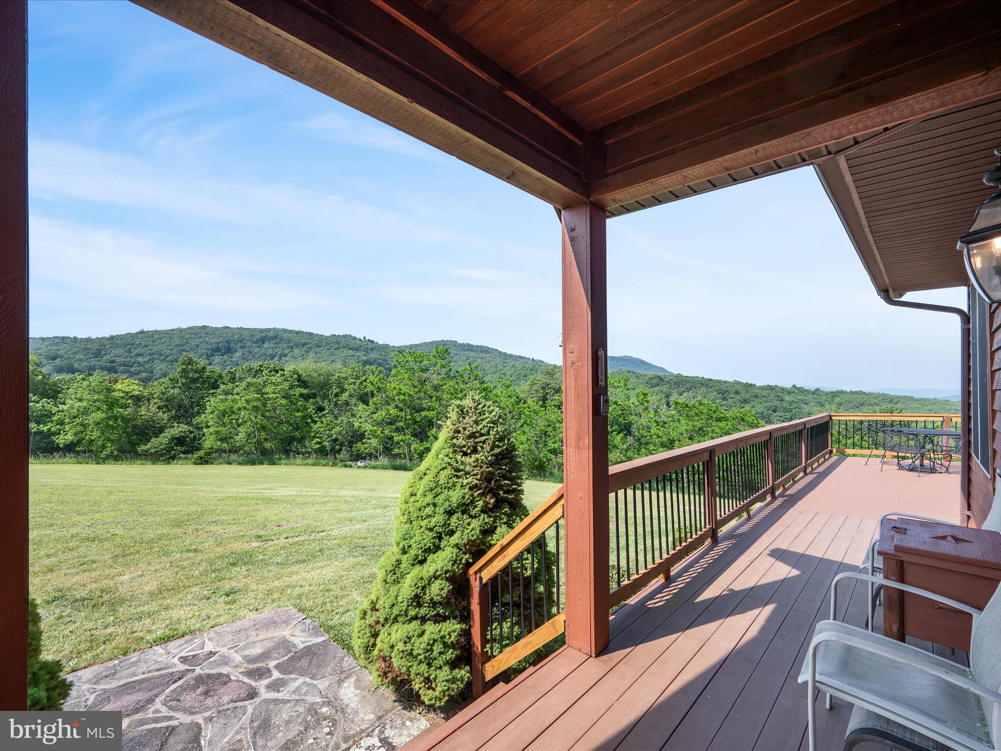 MOUNTAIN MEADOWS - Residential