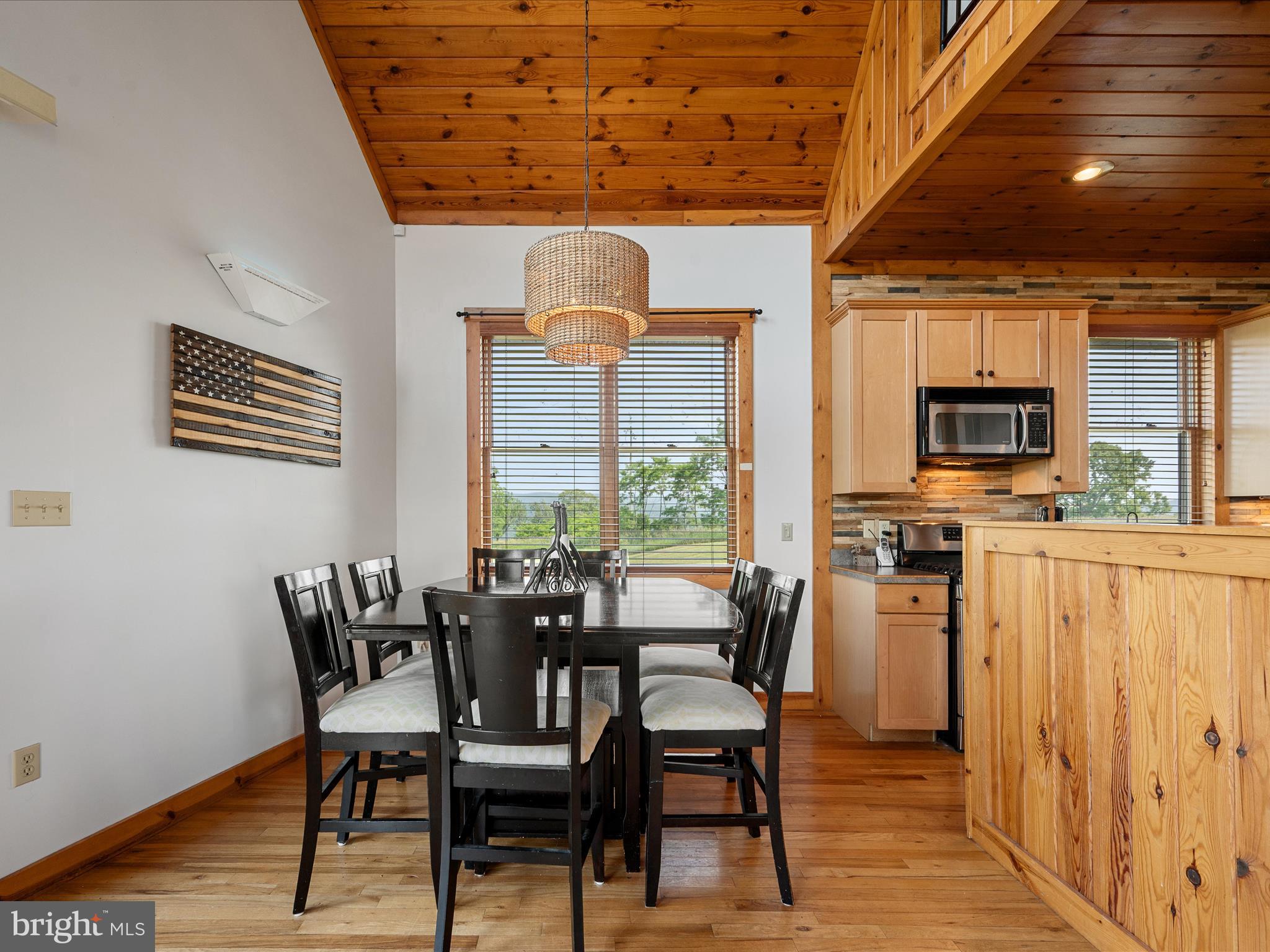 MOUNTAIN MEADOWS - Residential