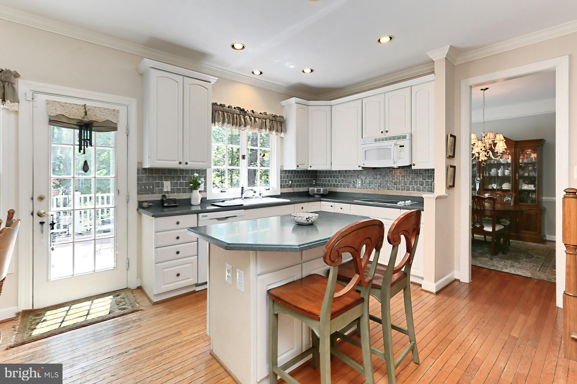 VIRGINIA OAKS - Residential