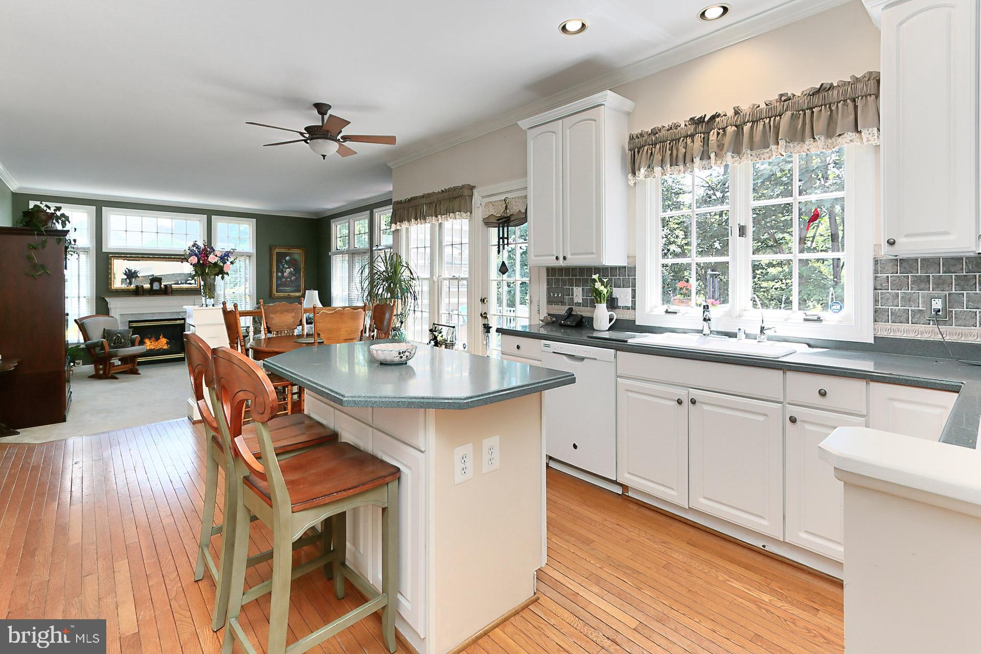 VIRGINIA OAKS - Residential