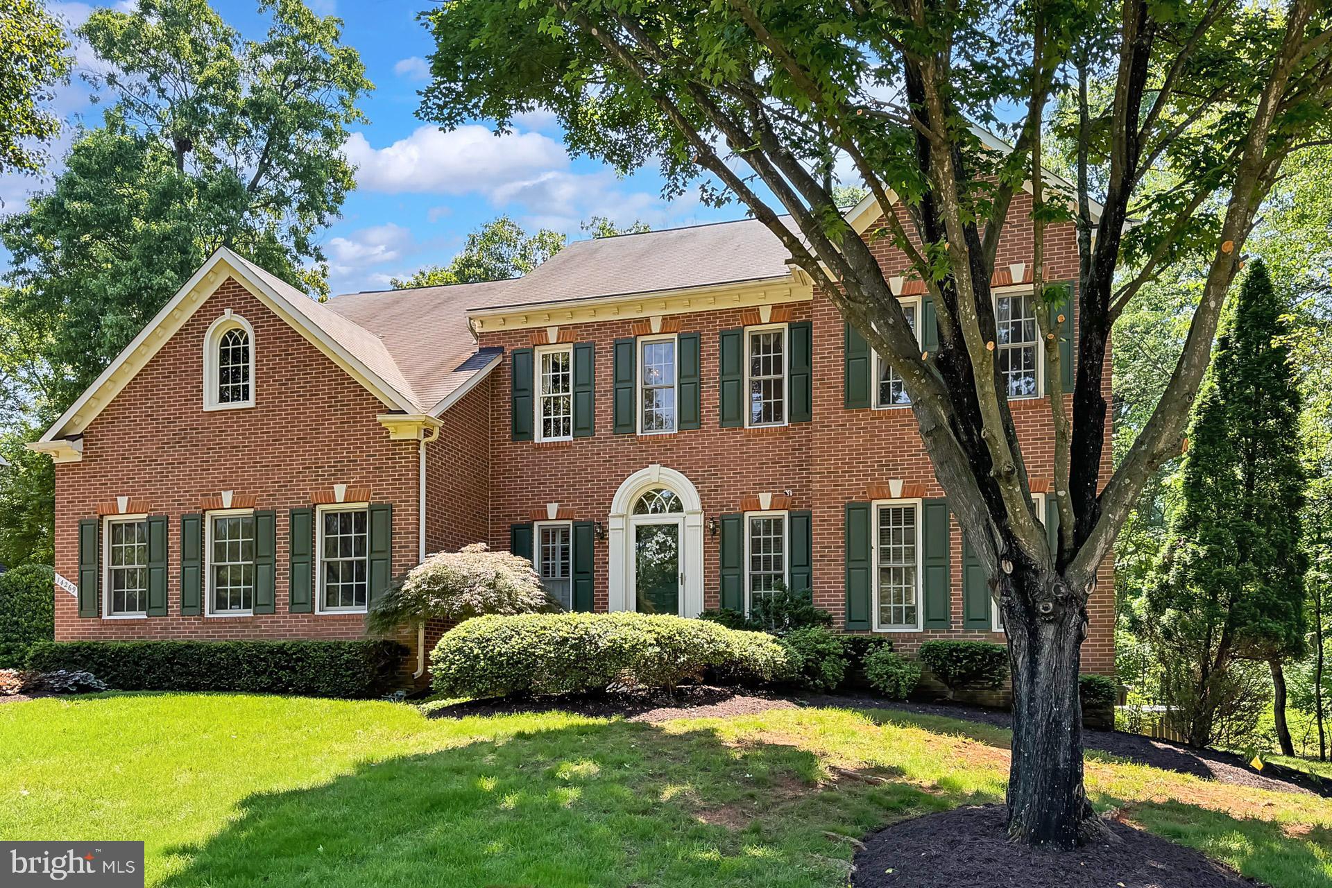 VIRGINIA OAKS - Residential