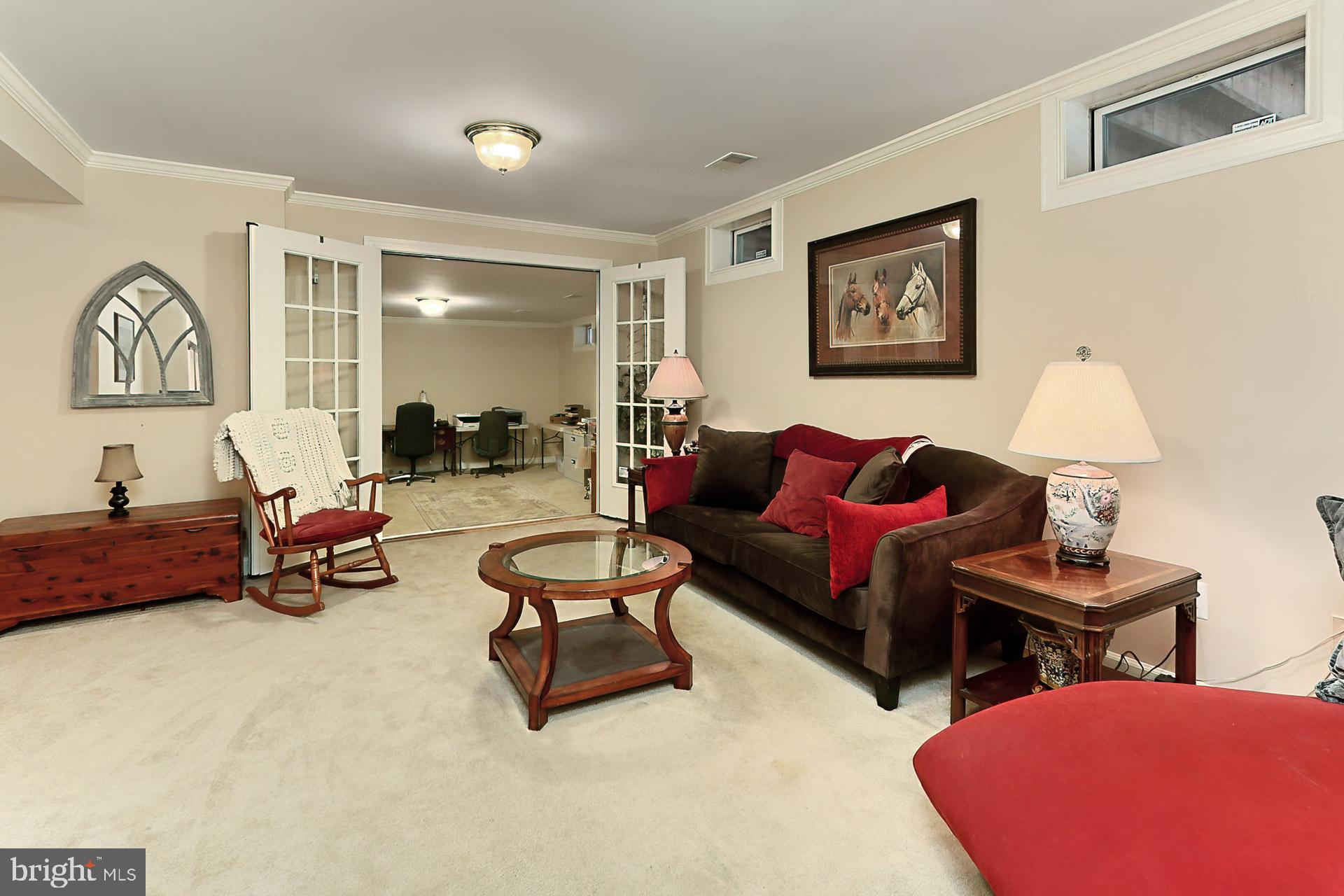 VIRGINIA OAKS - Residential