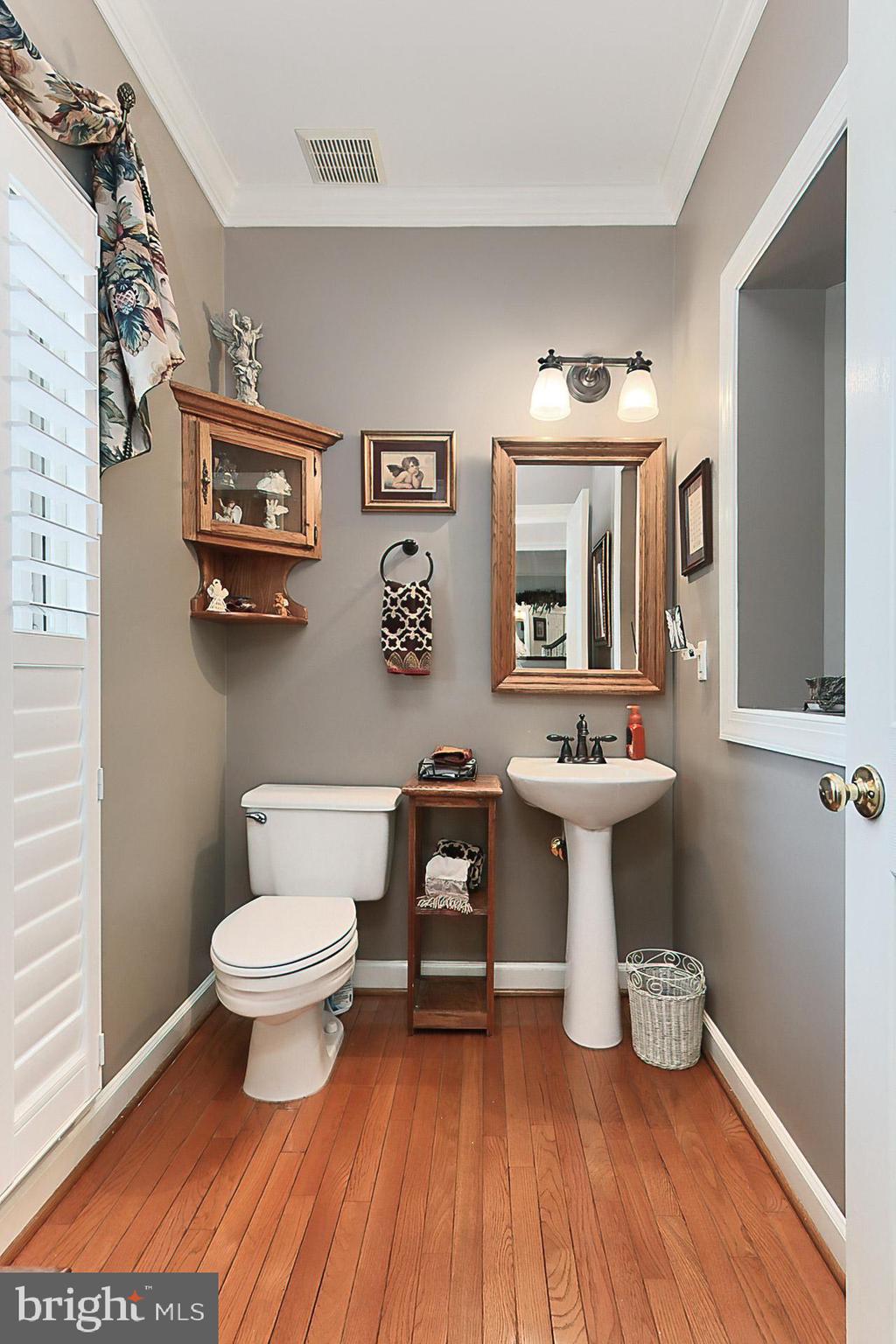 VIRGINIA OAKS - Residential