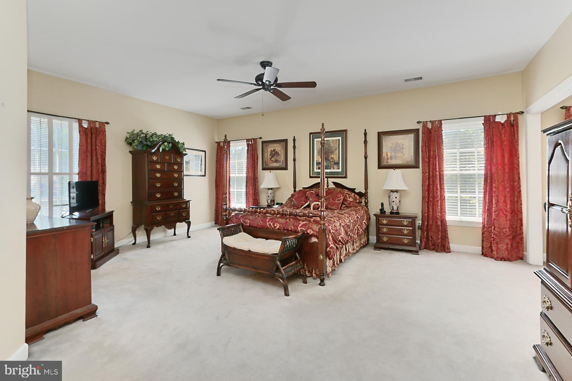 VIRGINIA OAKS - Residential