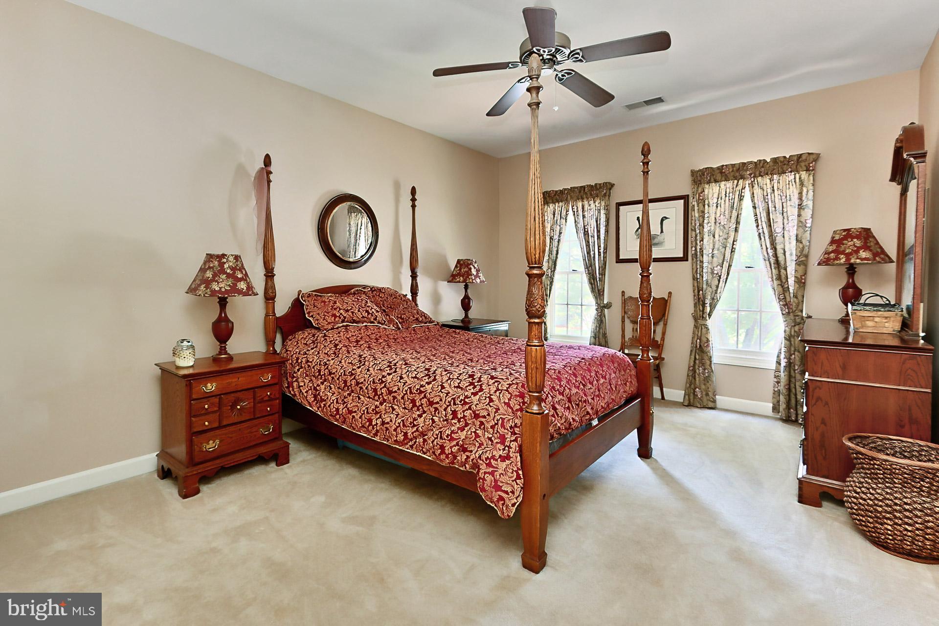 VIRGINIA OAKS - Residential