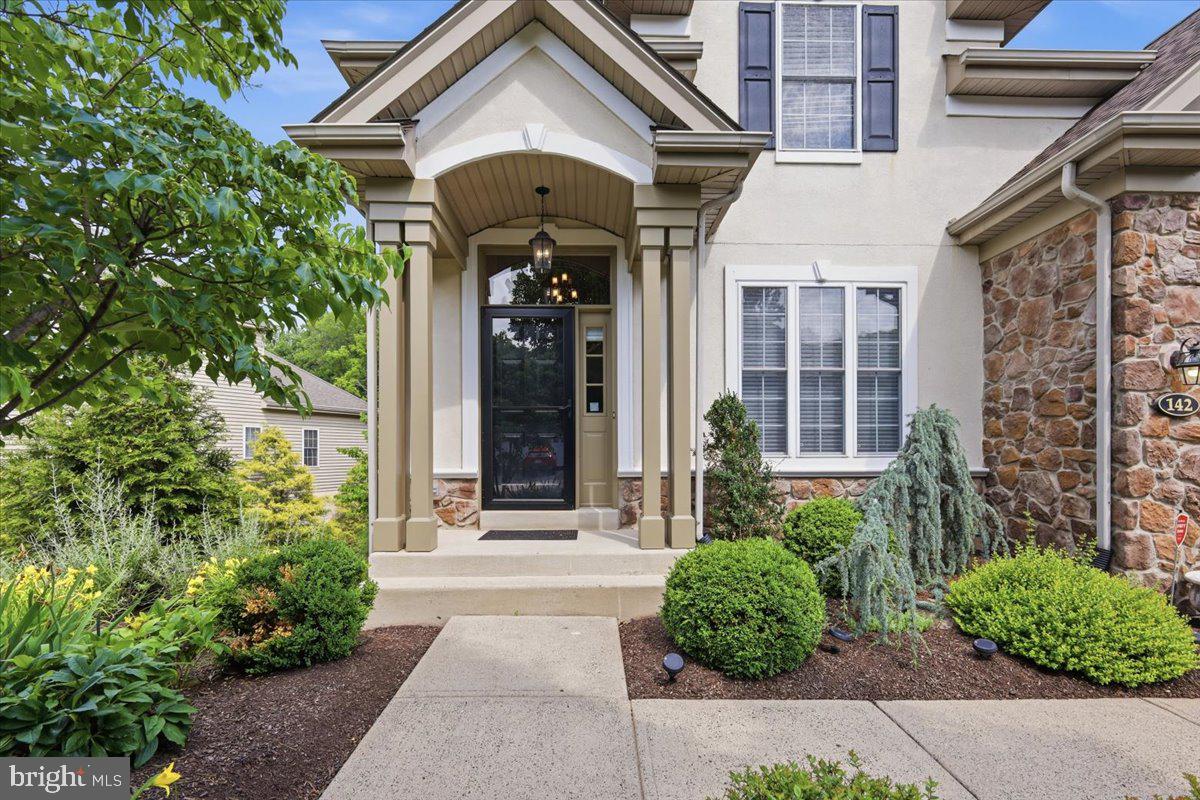 142 SILVER TAIL LANE