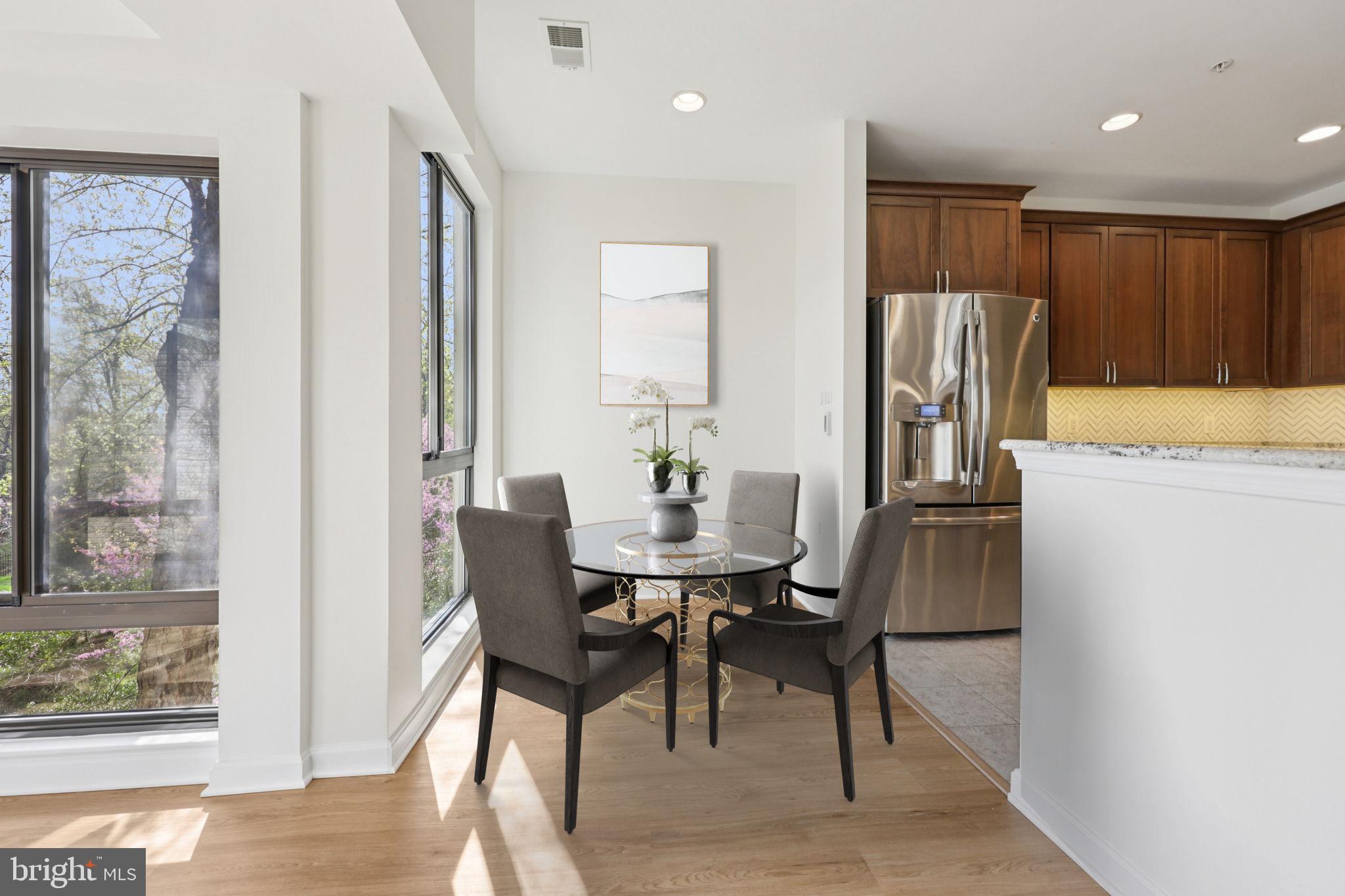 LANSDOWNE WOODS LEISURE WORLD - Residential