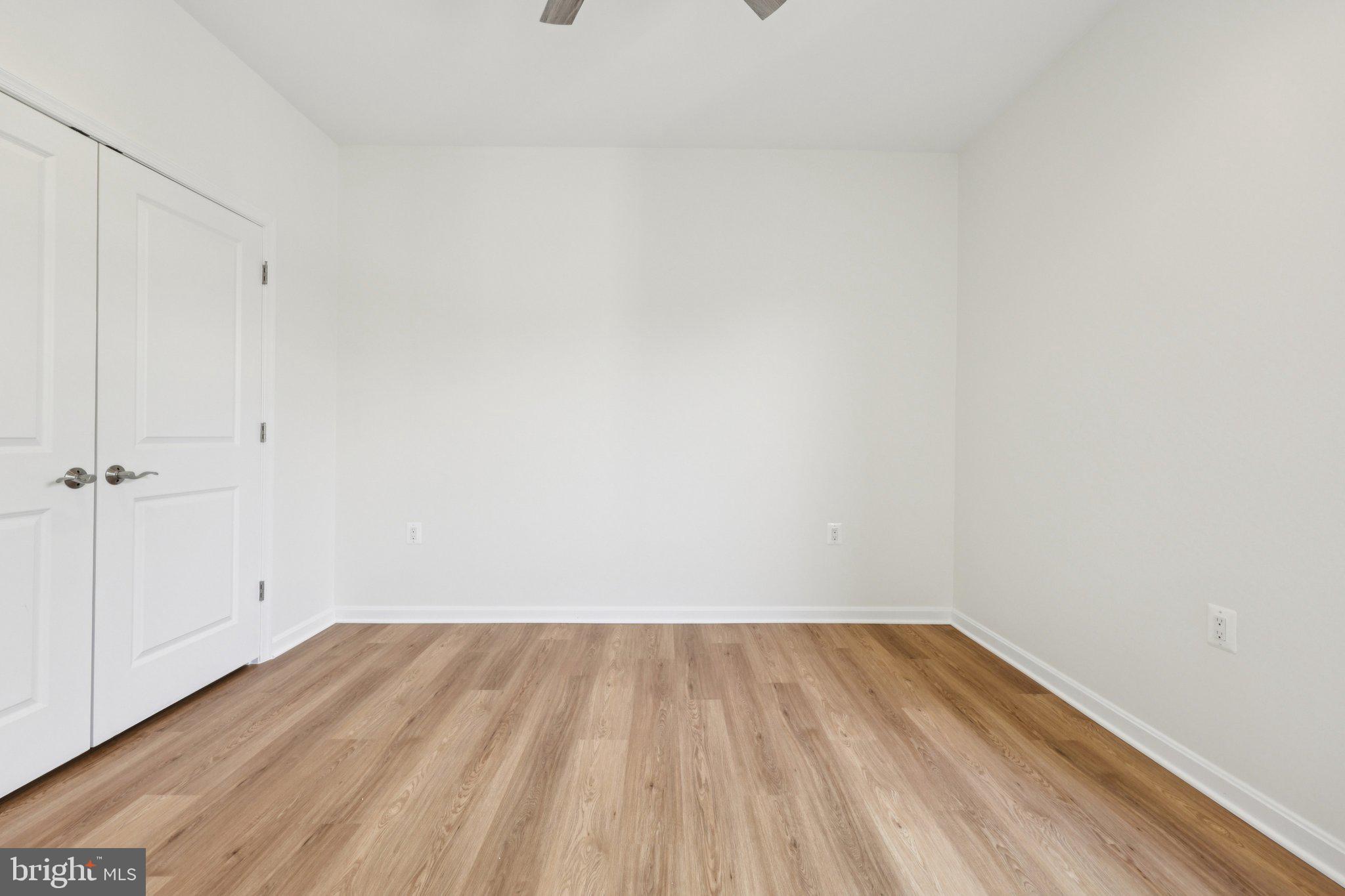 LANSDOWNE WOODS LEISURE WORLD - Residential