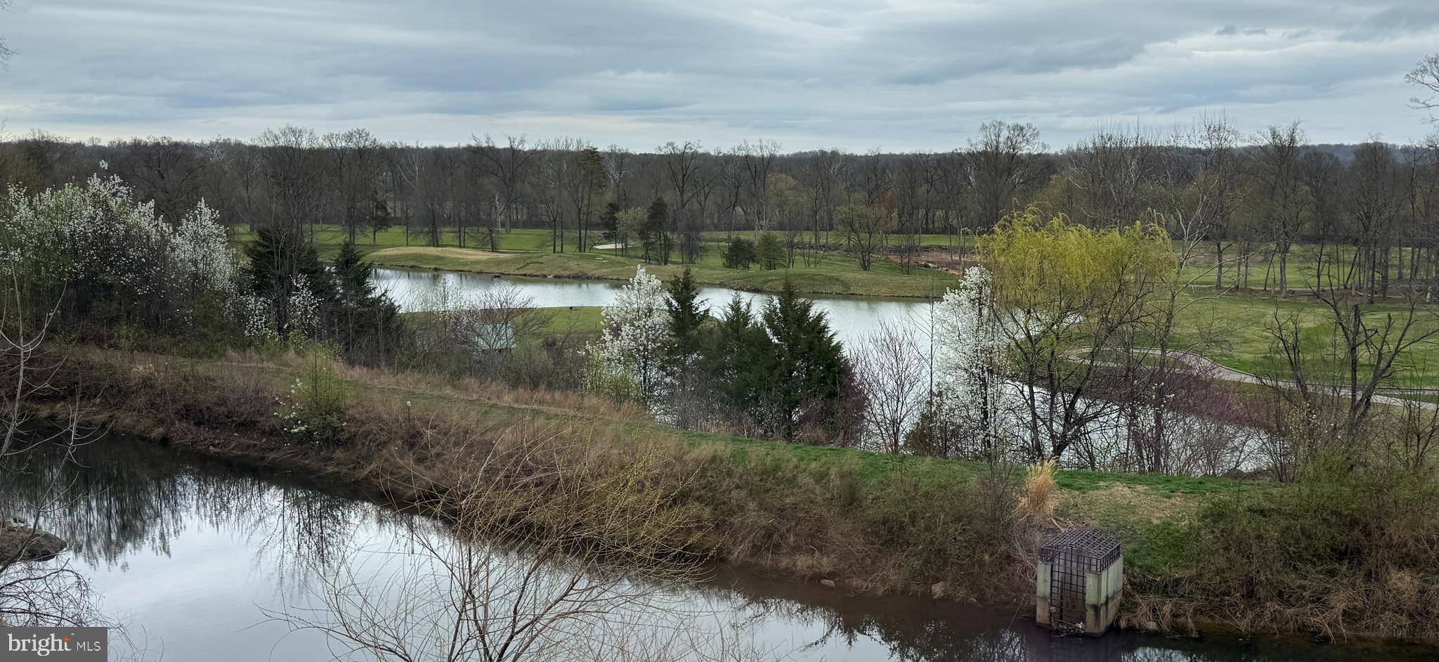 LANSDOWNE WOODS LEISURE WORLD - Residential