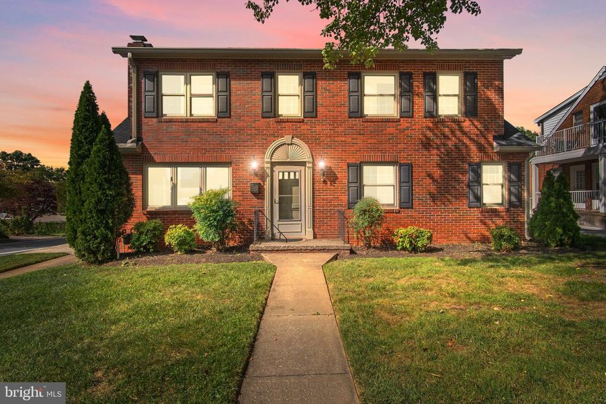 Upscale 3 bedroom apartment in the suburbs of downtown Frederick. Walk to Baker Park, Market St, Carroll Creek, restaurants, bars, parks and everything downtown Frederick has to offer. Walk into your spacious living room with luxury vinyl plank flooring. Kitchen with custom cabinets, granite counter tops and updated appliances. 3 large bedrooms and an updated bathroom with ceramic tile. Deck off the back of the home is great for entertaining. Huge backyard! Great location close to shopping, restaurants and major highways.