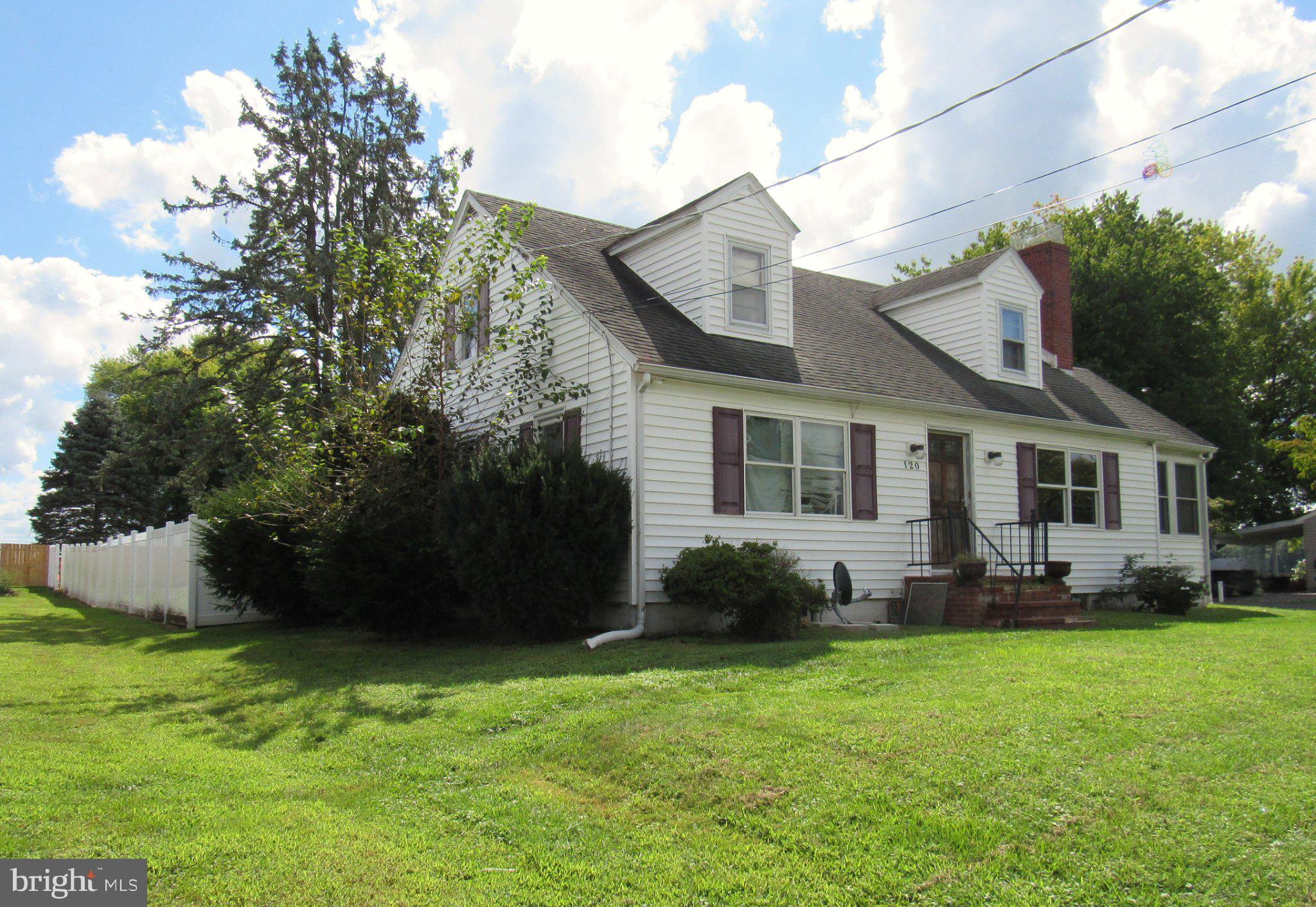 120 CENTER STREET