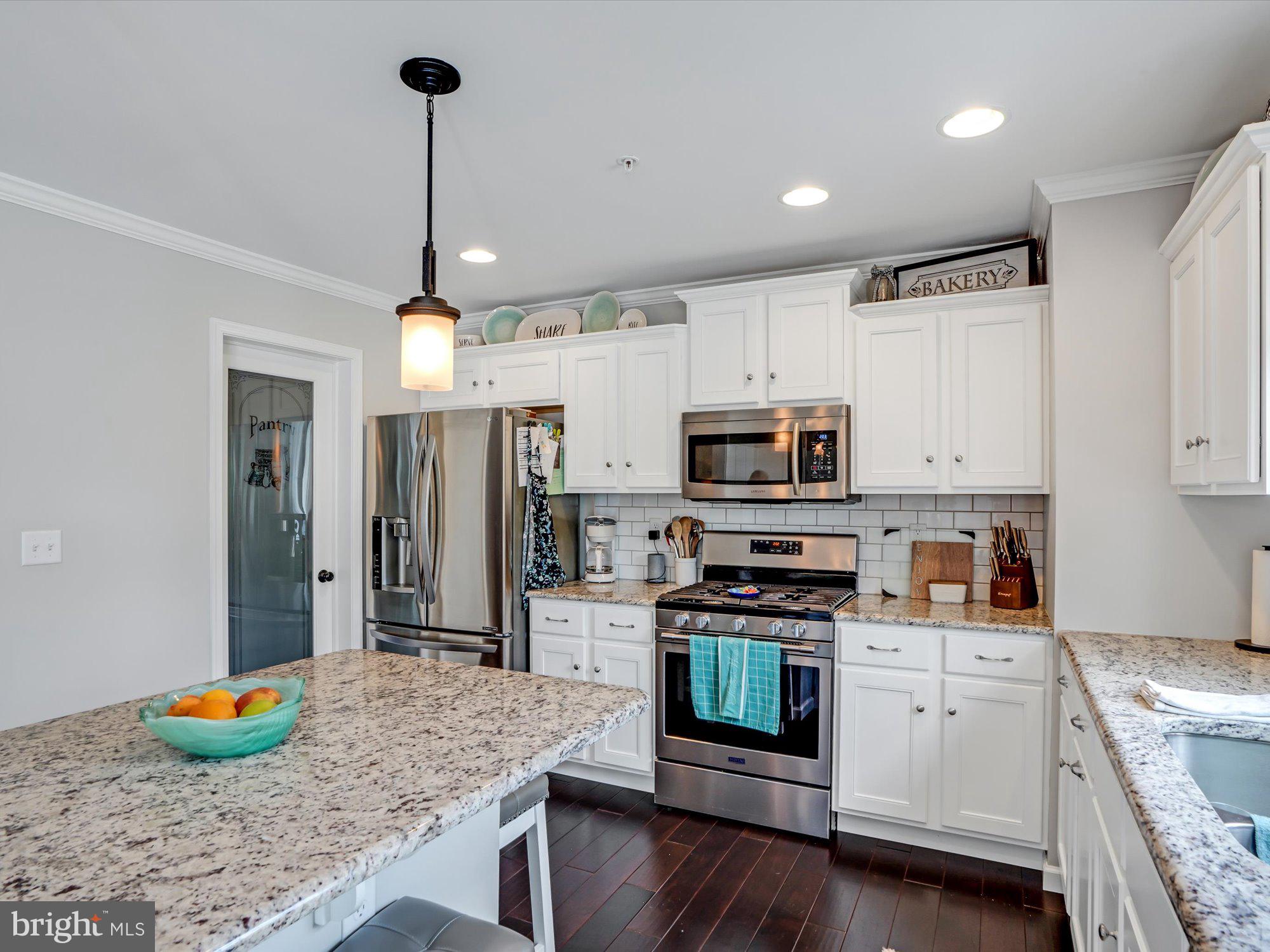 LANDOVER - Residential