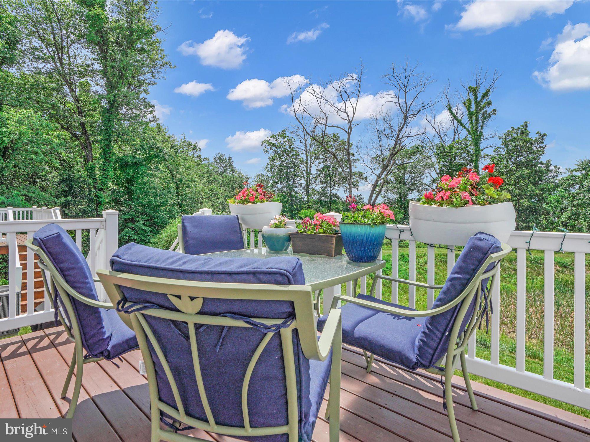 LANDOVER - Residential