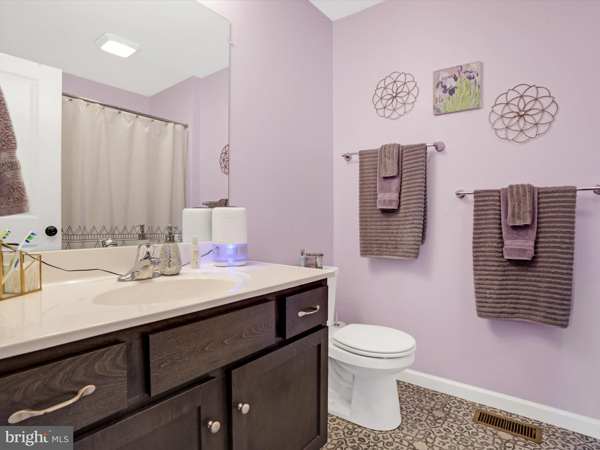 LANDOVER - Residential