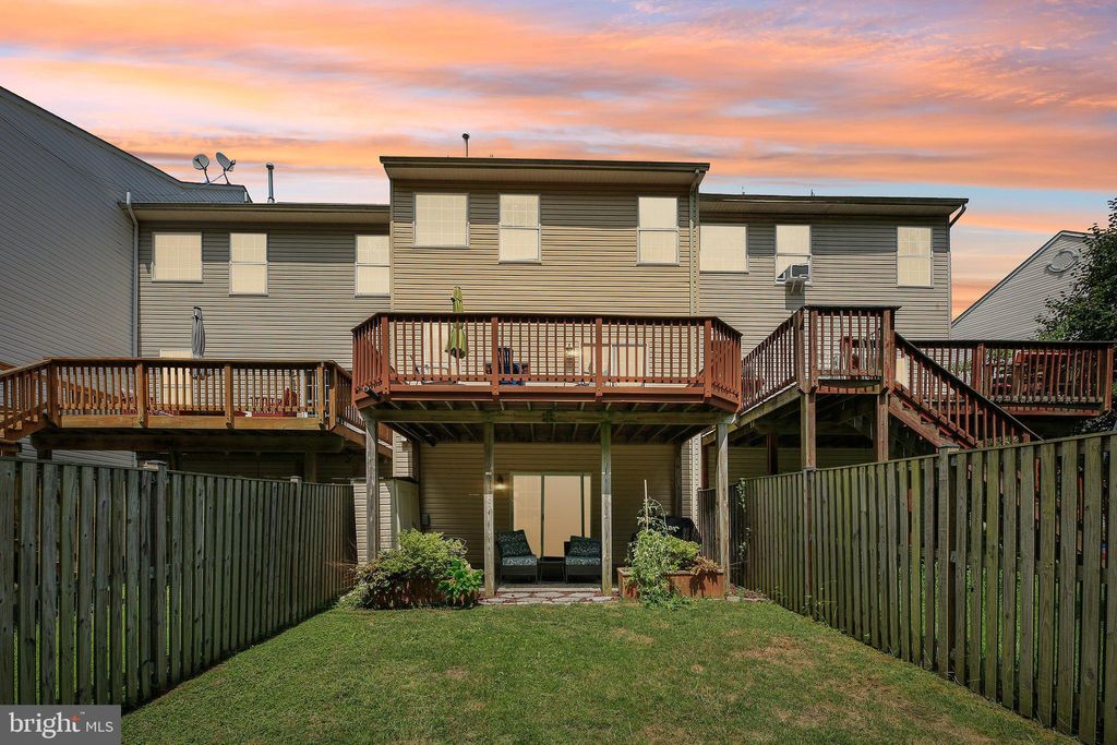 Photo of 1017 Meandering Way, ODENTON, MD 21113 (MLS # MDAA2127980)