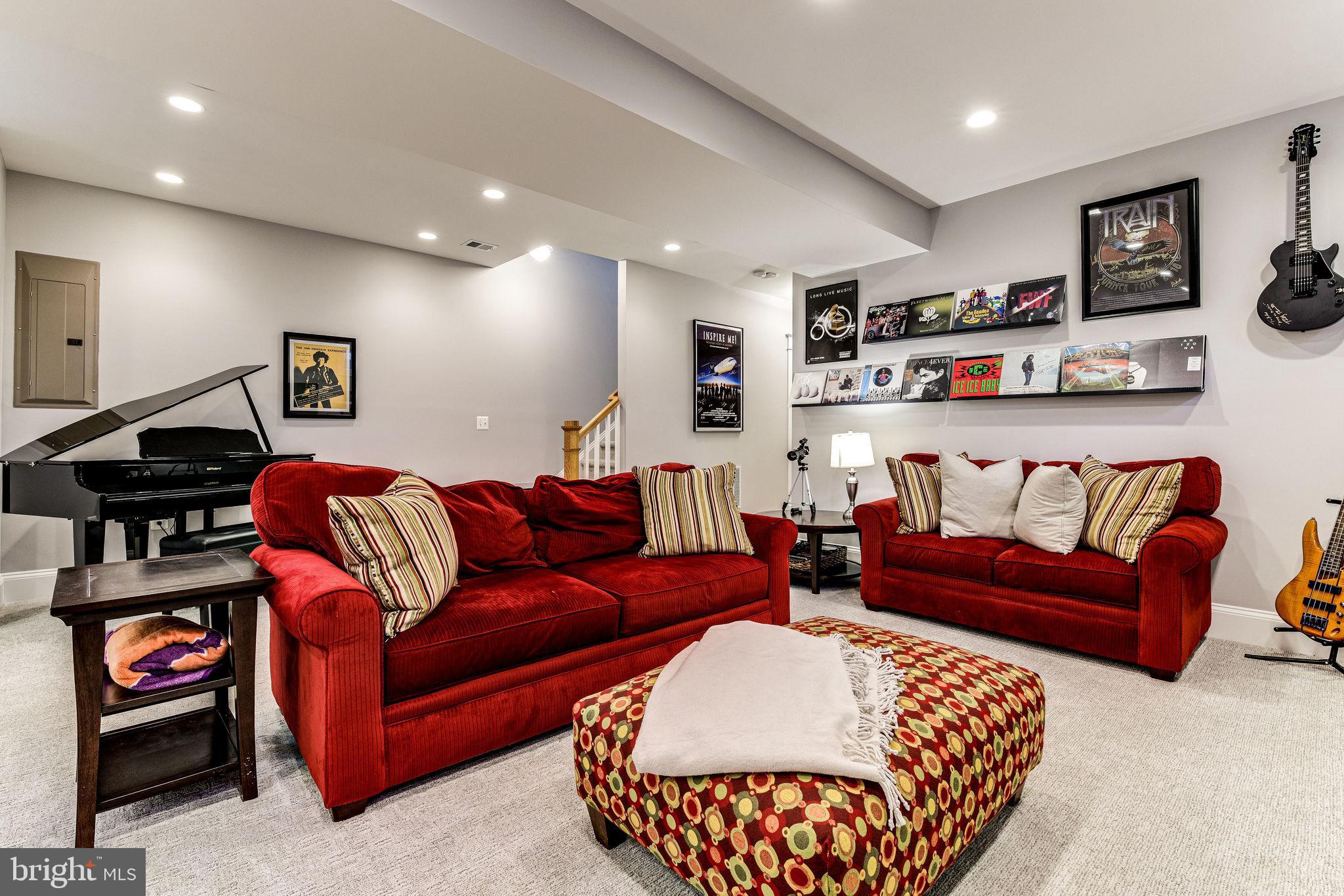 ROSEMONT - Residential