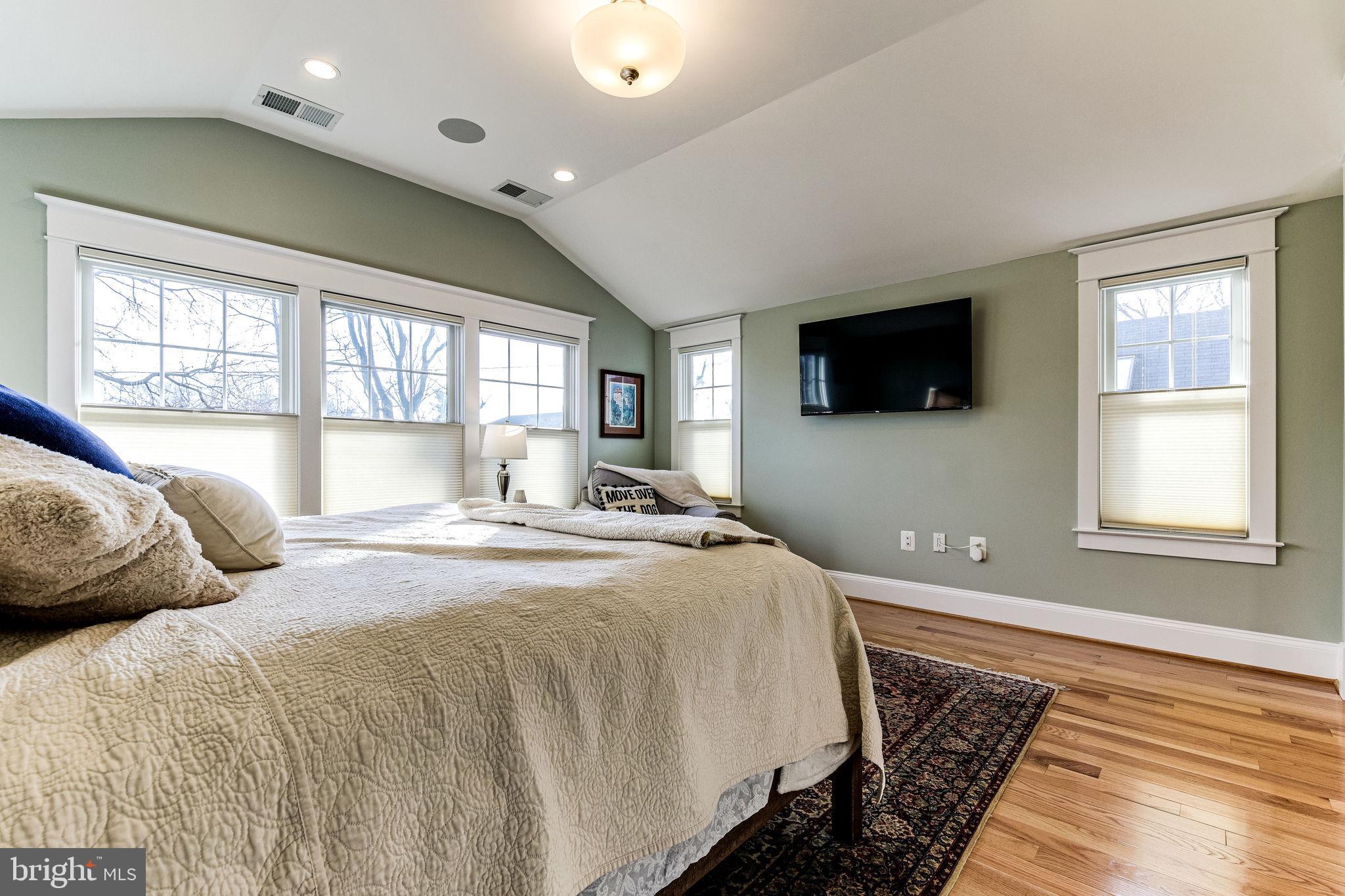 ROSEMONT - Residential