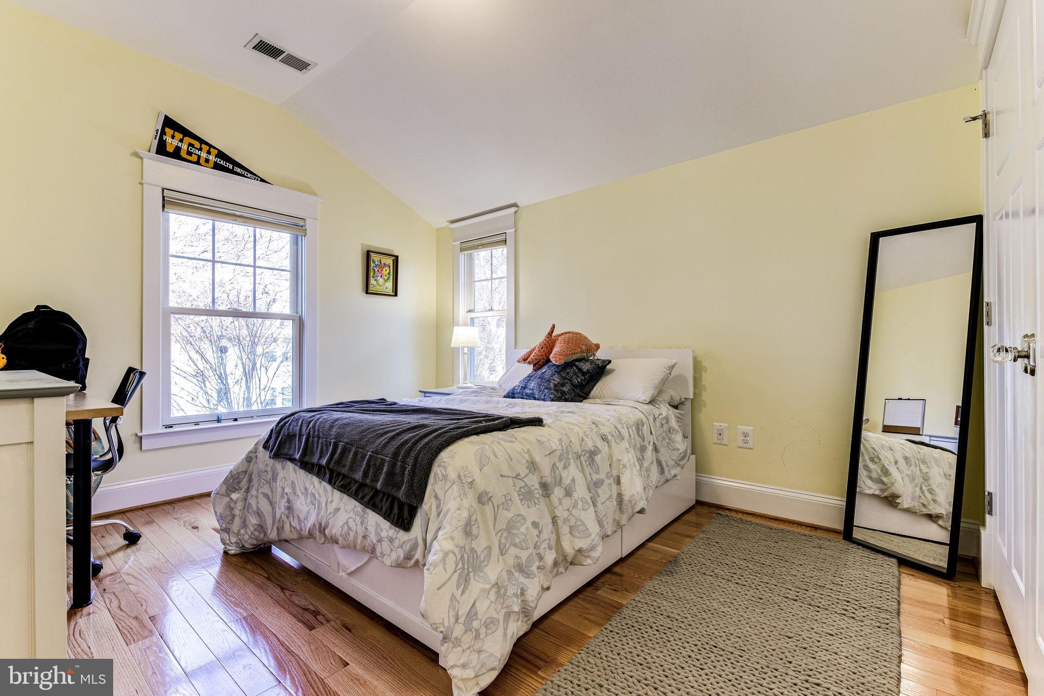 ROSEMONT - Residential