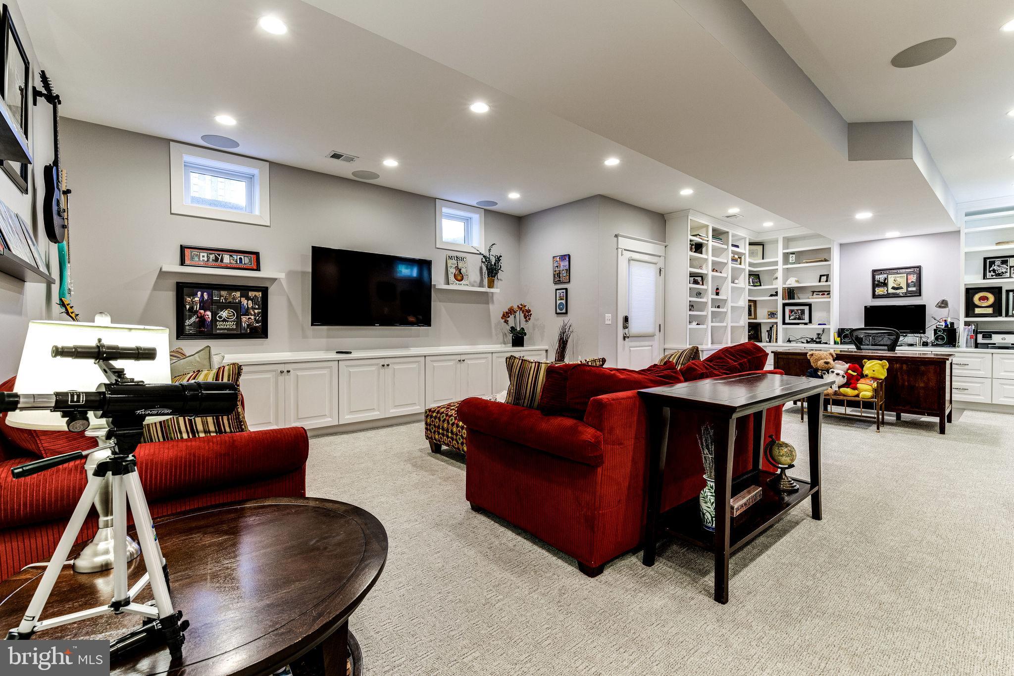 ROSEMONT - Residential