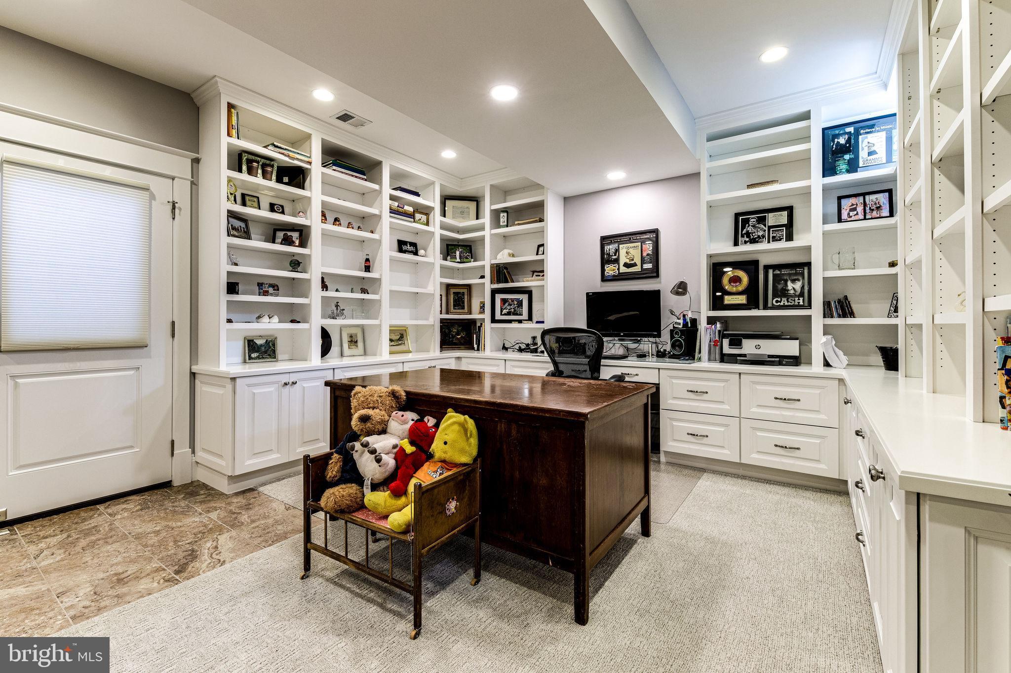 ROSEMONT - Residential