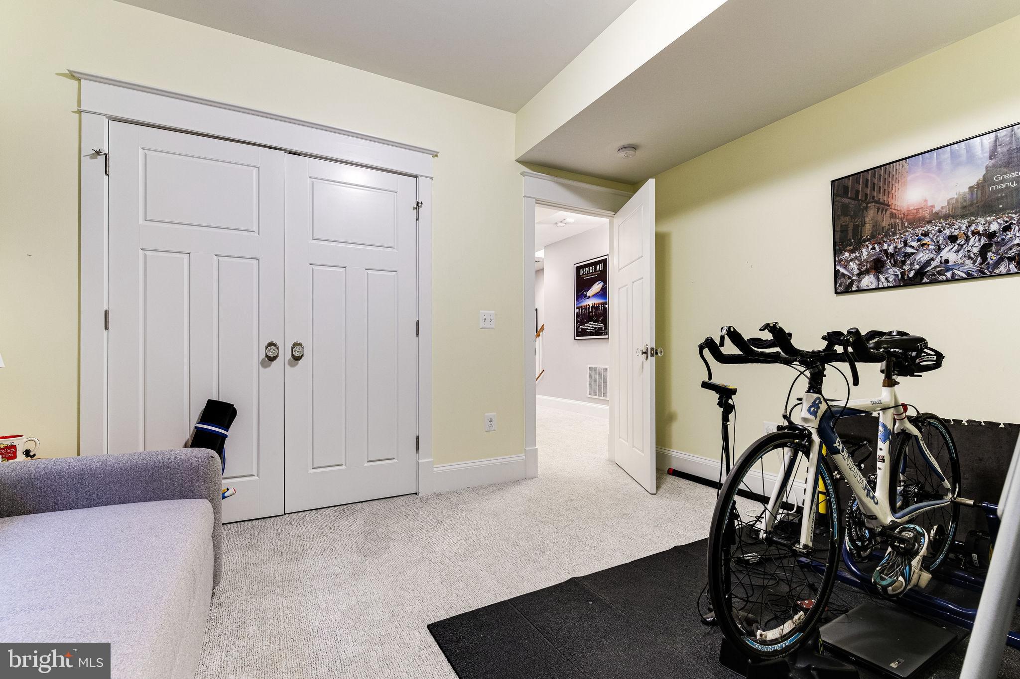 ROSEMONT - Residential