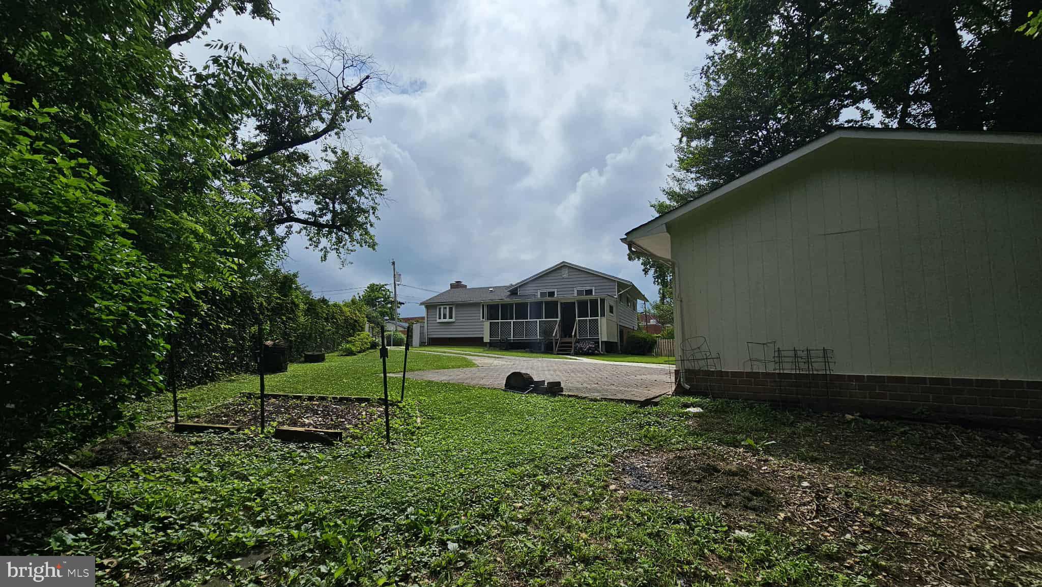 ROCART TERRACE - Residential