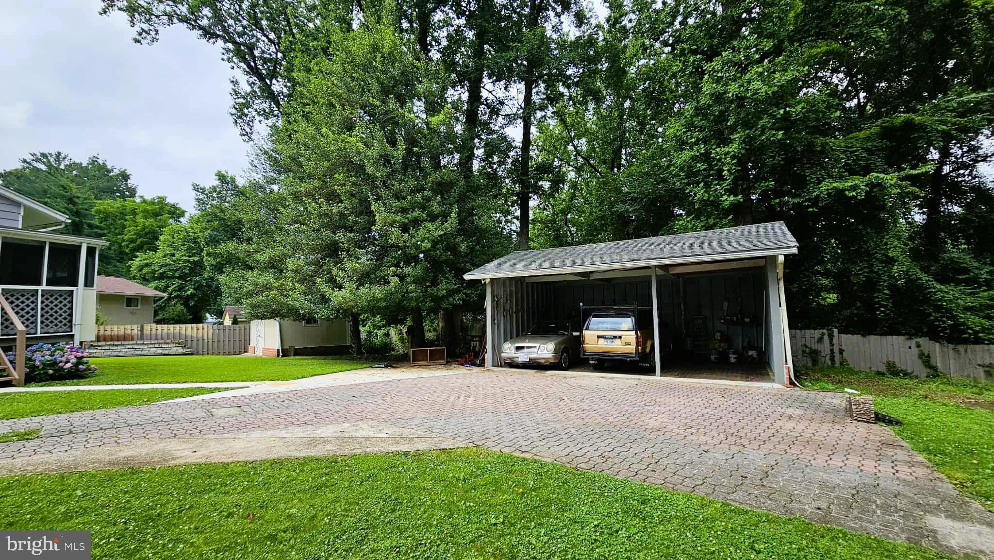 ROCART TERRACE - Residential