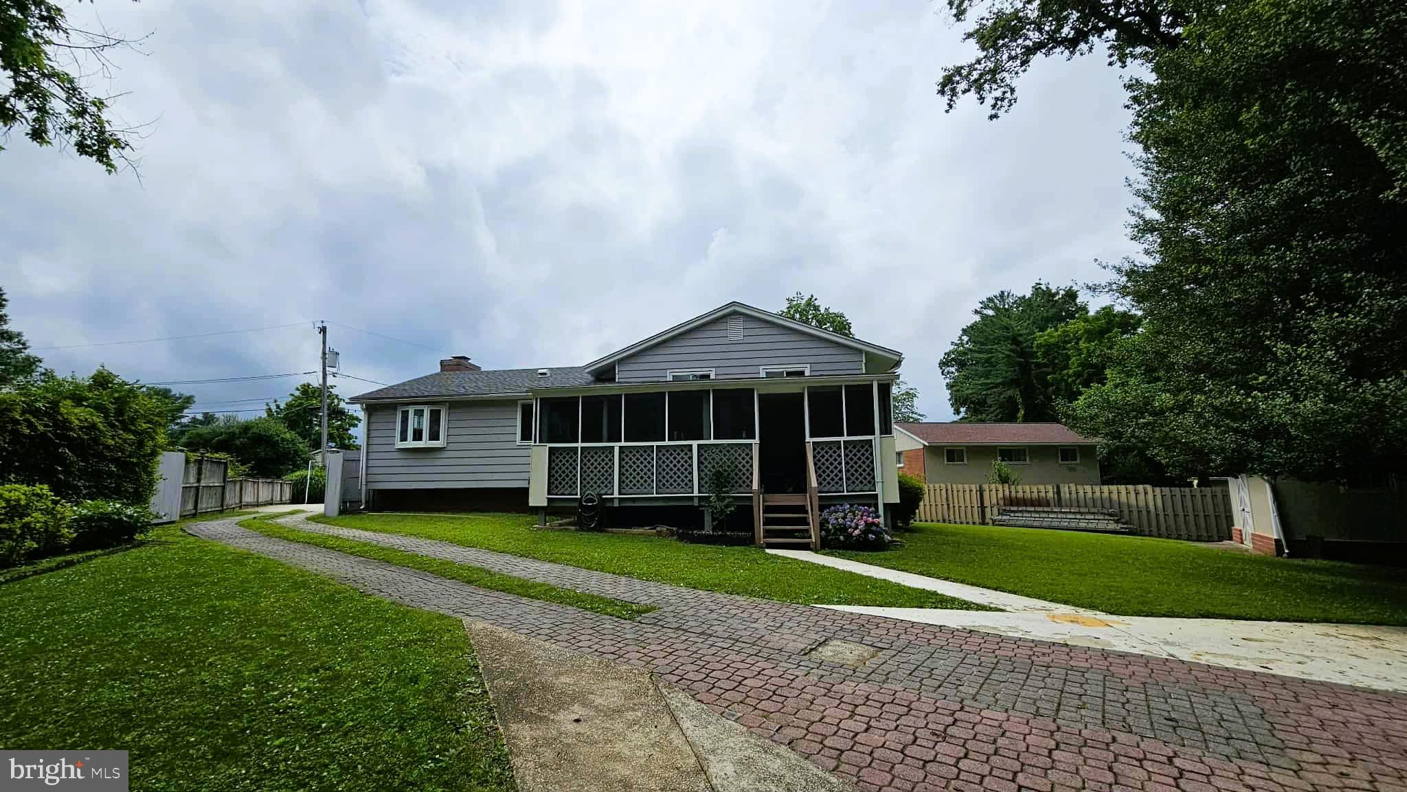 ROCART TERRACE - Residential