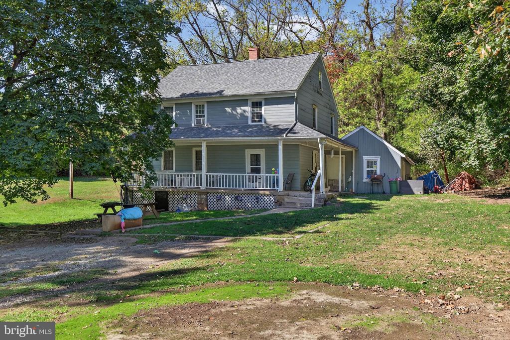 Photo of 395 Prospect Road, ELIZABETHTOWN, PA 17022 (MLS # PALA2085884)