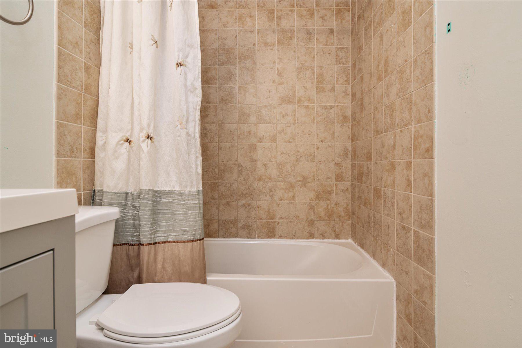 ROCK CREEK ESTATES - Residential