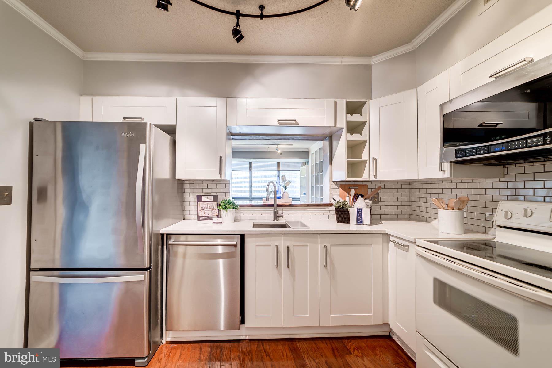 CRYSTAL PARK - Residential