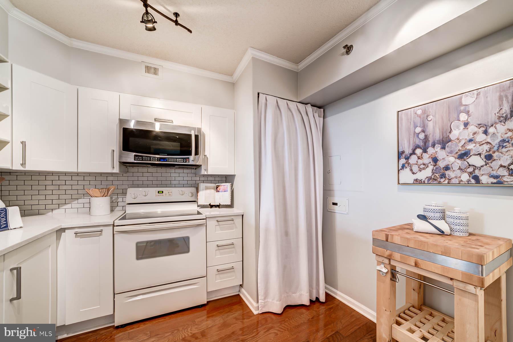 CRYSTAL PARK - Residential