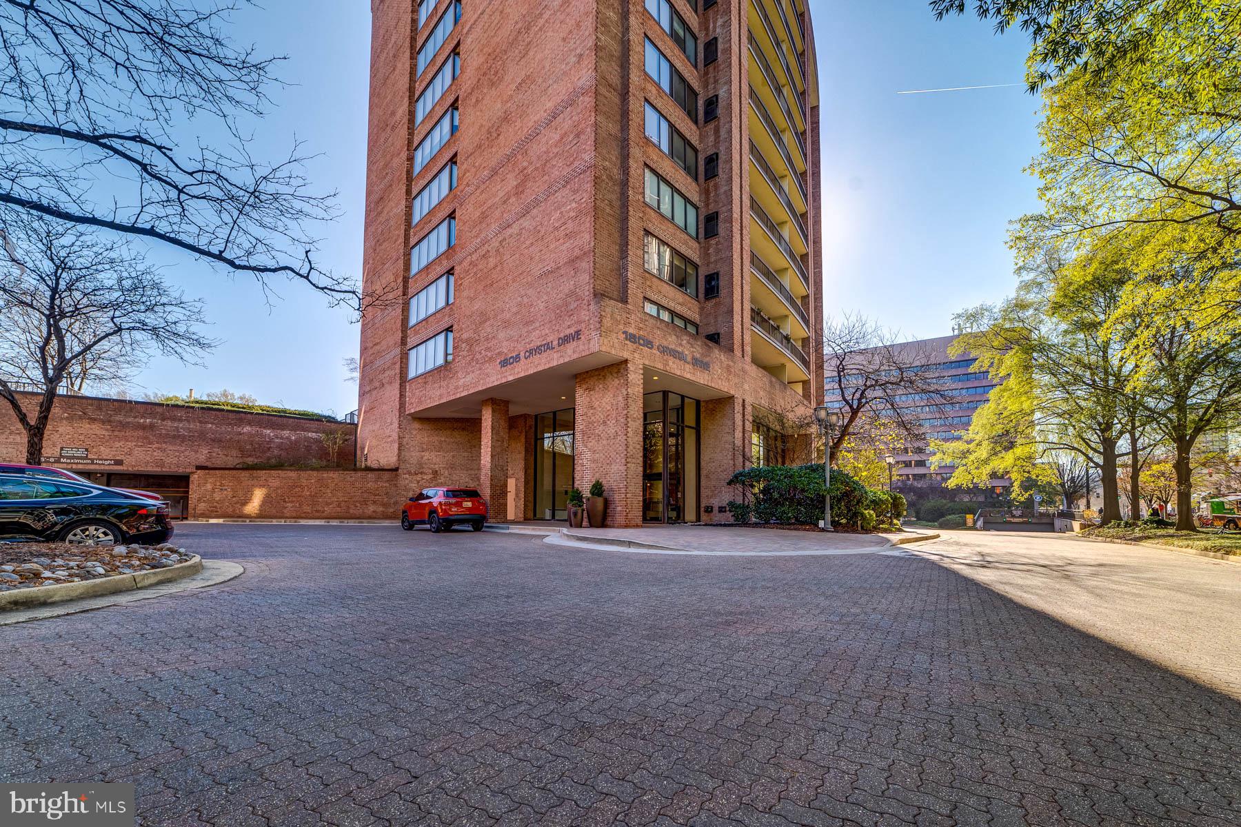 CRYSTAL PARK - Residential