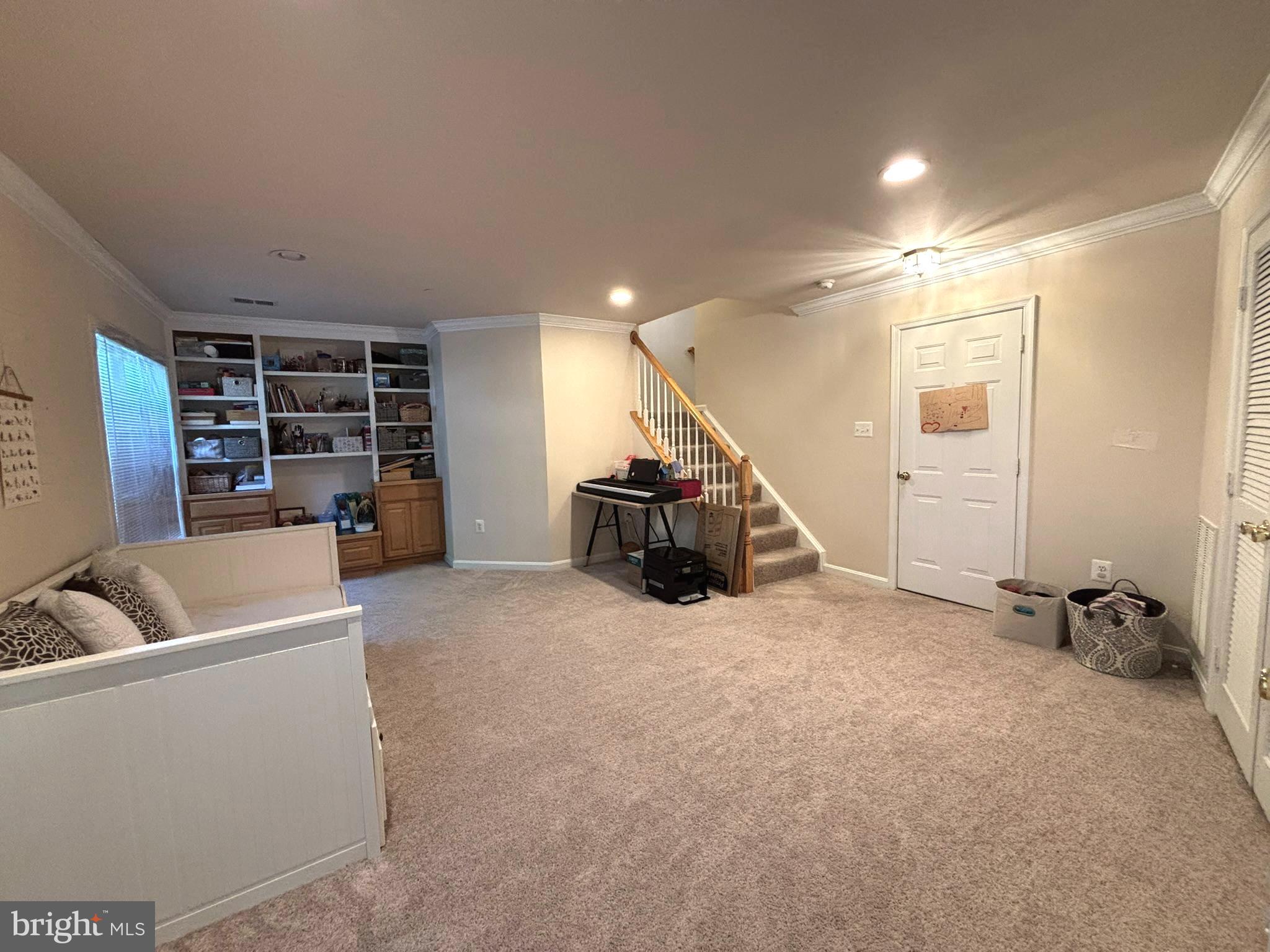 KENSINGTON COURTS - Residential Lease