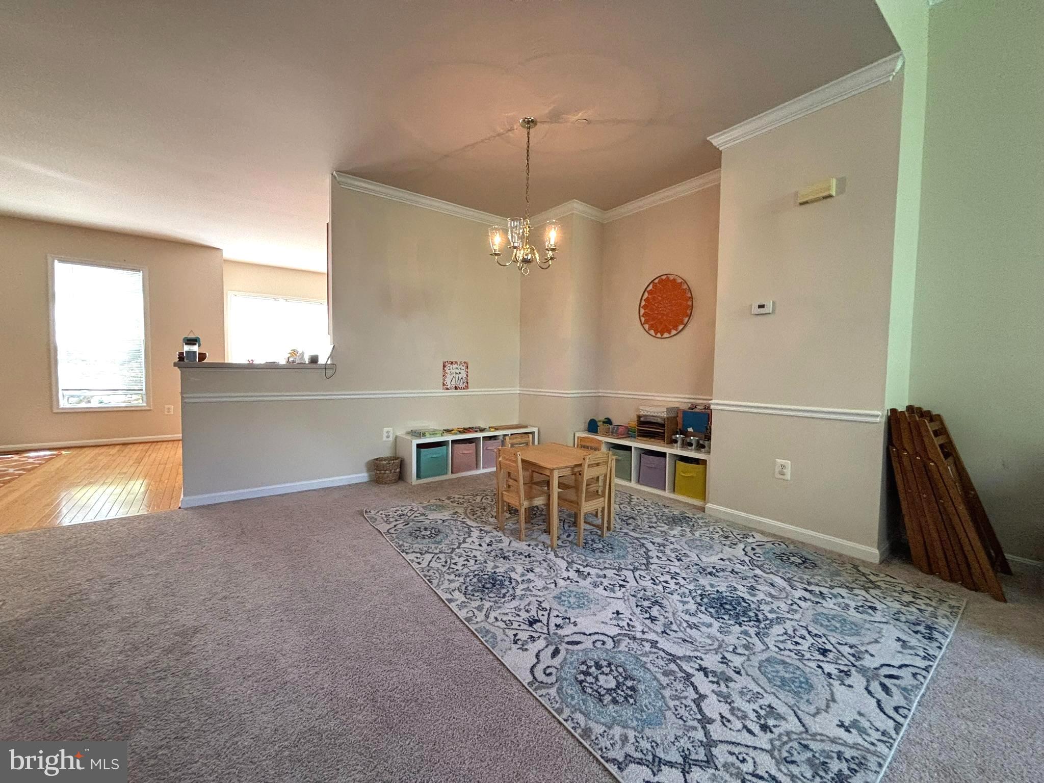 KENSINGTON COURTS - Residential Lease