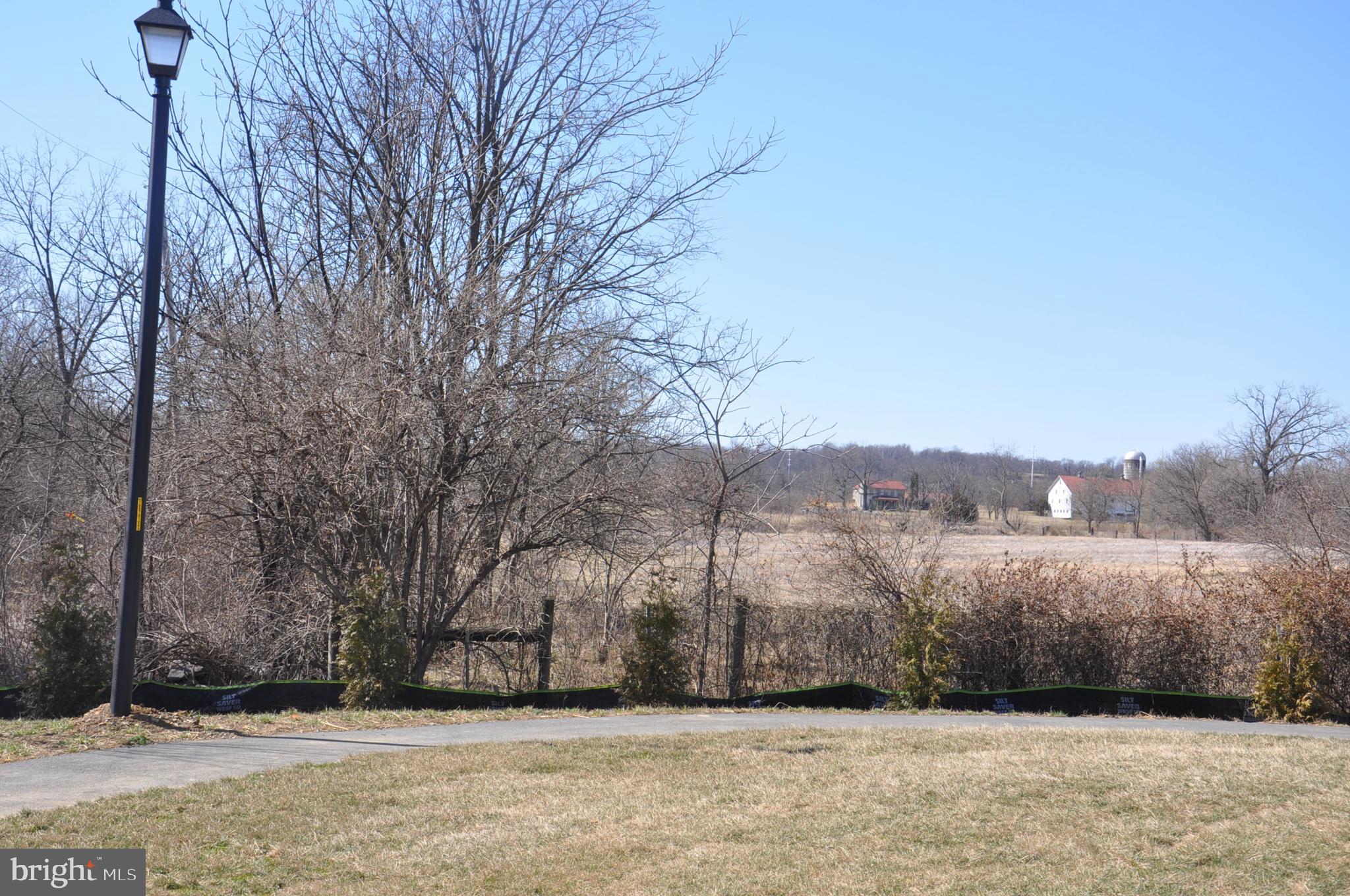 LOFTS AT CREEKSIDE - Residential Lease