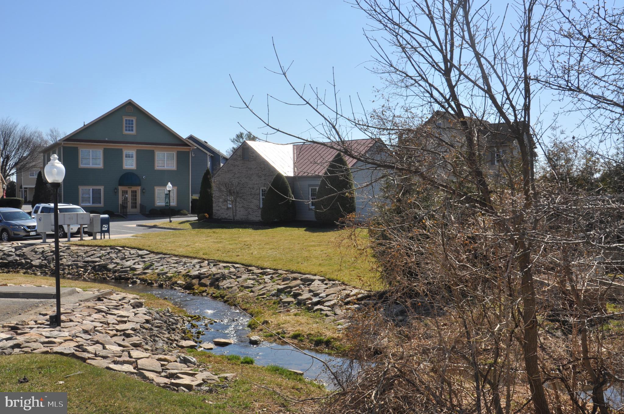 LOFTS AT CREEKSIDE - Residential Lease