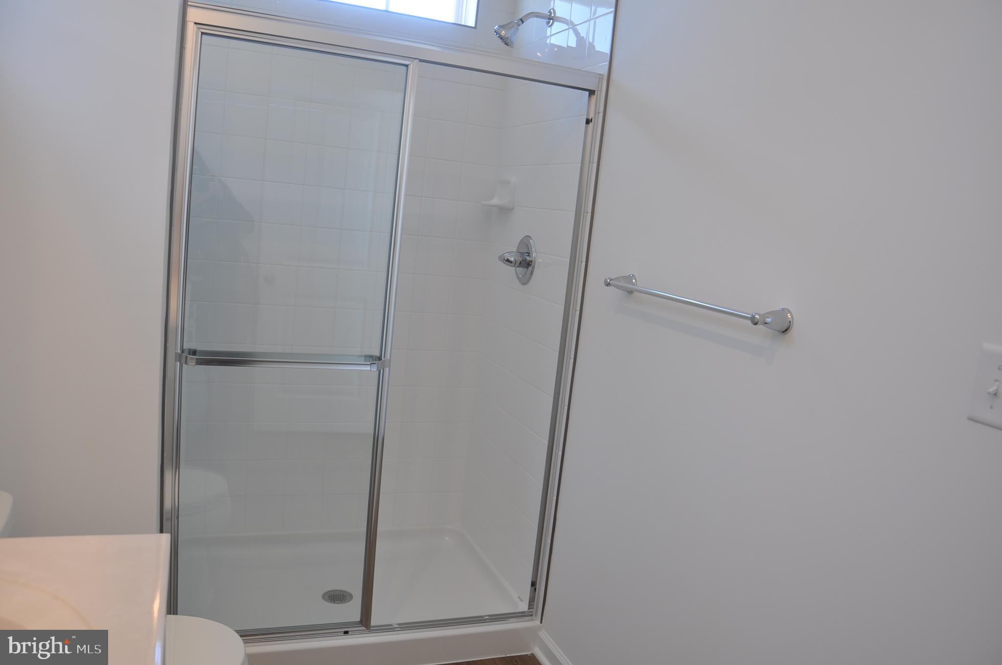 LOFTS AT CREEKSIDE - Residential Lease