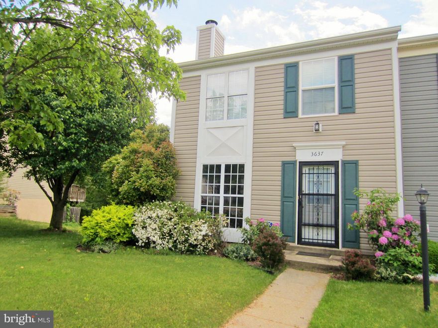 Beautifully maintained 2 bed, 2.5 bath townhouse in Lake Village Sq. of Huntington sub. End unit with wood burning FP, brand new carpet upstairs, two large bedrooms with en suites, & tons of storage throughout. Fenced backyard with Trex deck, shed, & 2 outdoor closets. HSA Home Warranty & $2,500 closing help available! Community pool, clubhouse, playground, & more.  Shops & restaurants nearby.